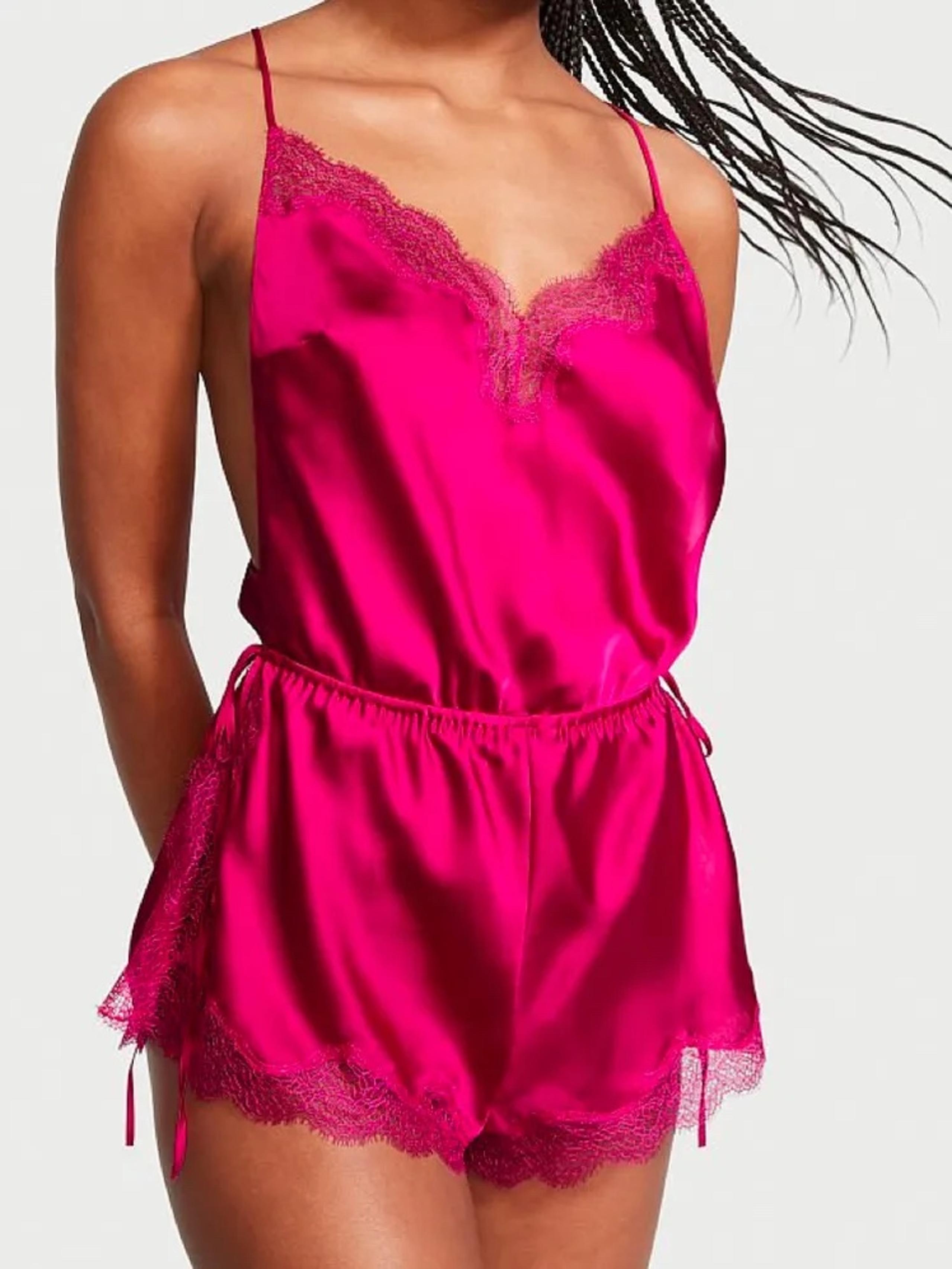 NWT Victoria's Secret Women's Pink Pajamas Romper Size XL