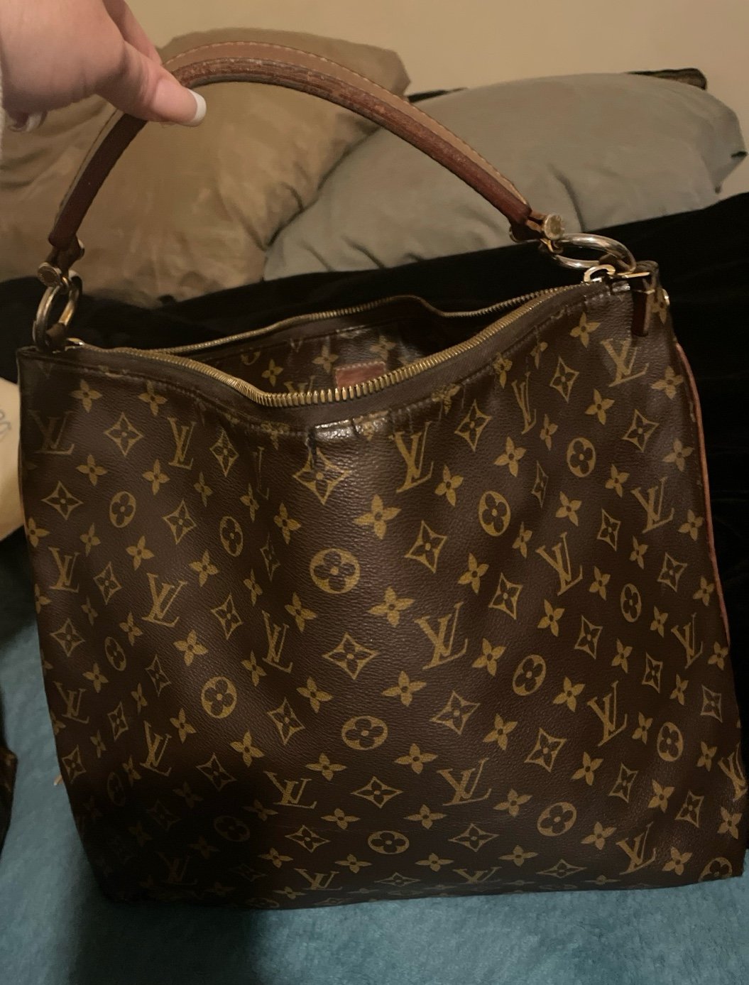 Louis Vuitton Sully MM