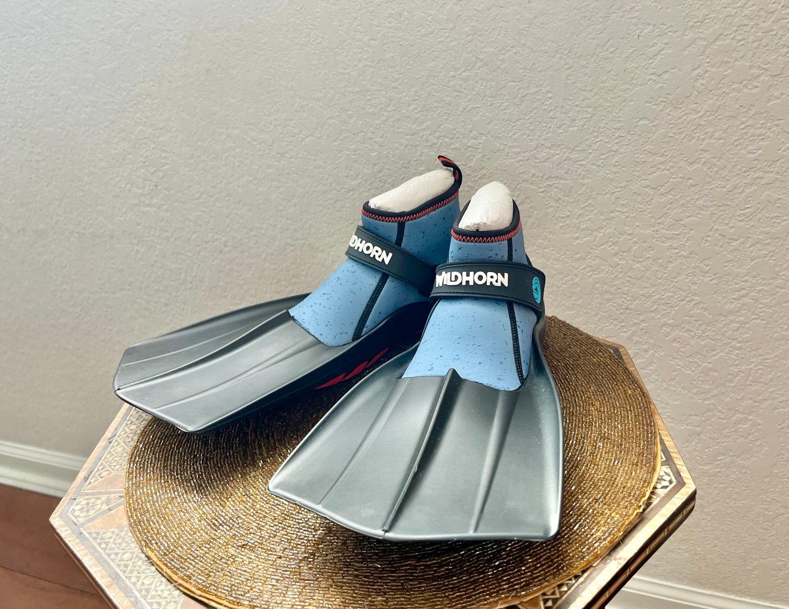 Hydro Fins Wildhorn Topside Womens Size 6 / Youth Size 4 Walkable Fins