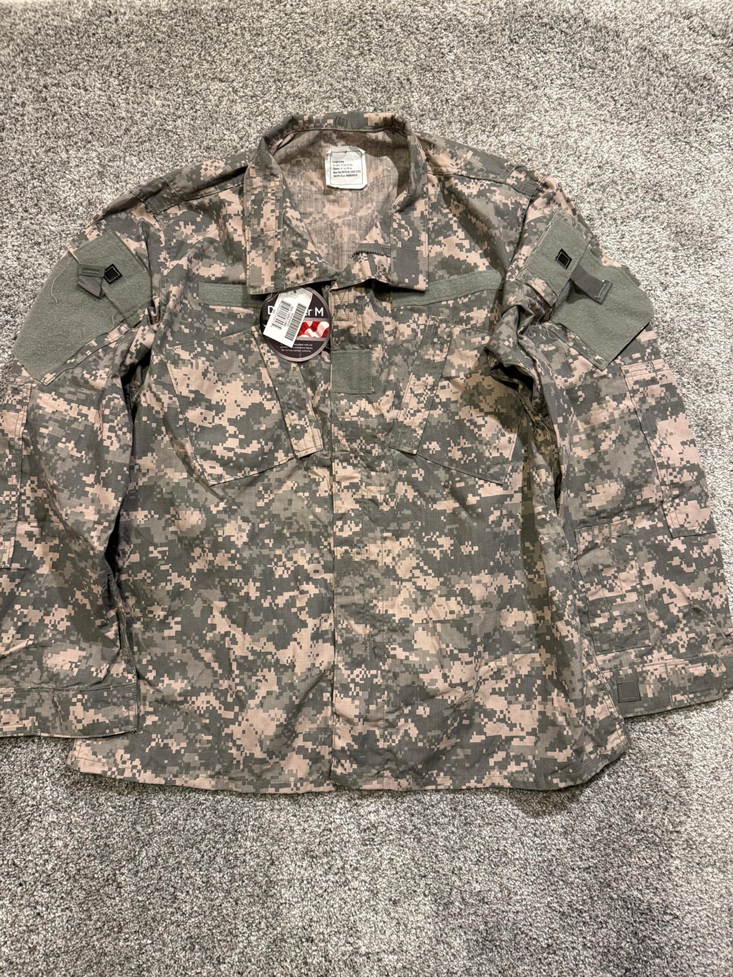 US Military Digital Camo Combat FR Coat Large Long ACU Shirt Jacket Army