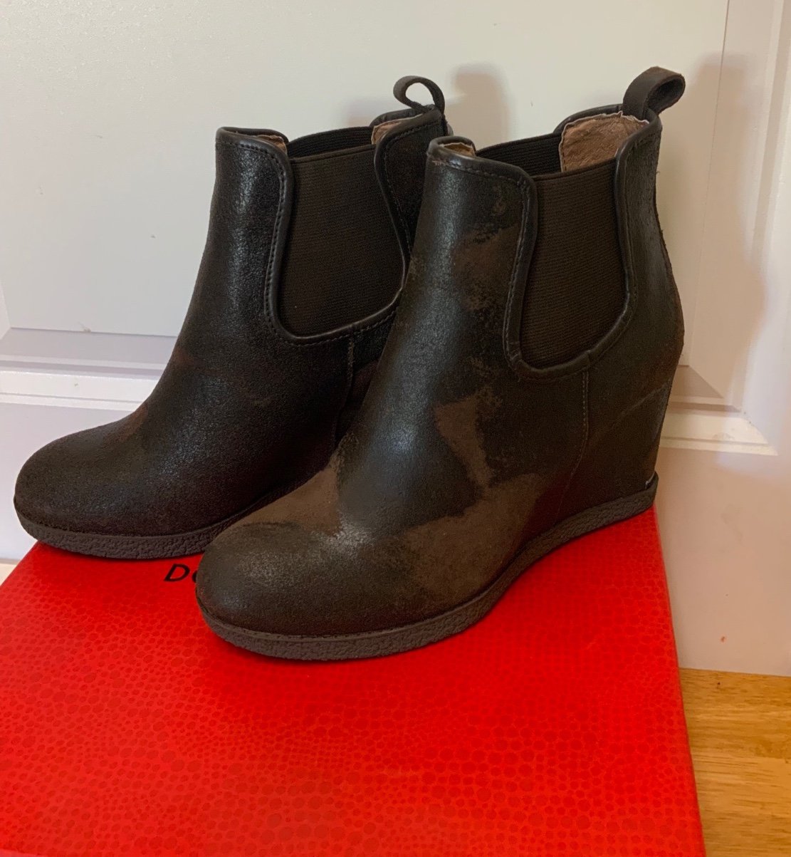 NEW Donald J Pliner Dillon Suede Ankle Boots Expresso Brown 3.5” Heel Size 6