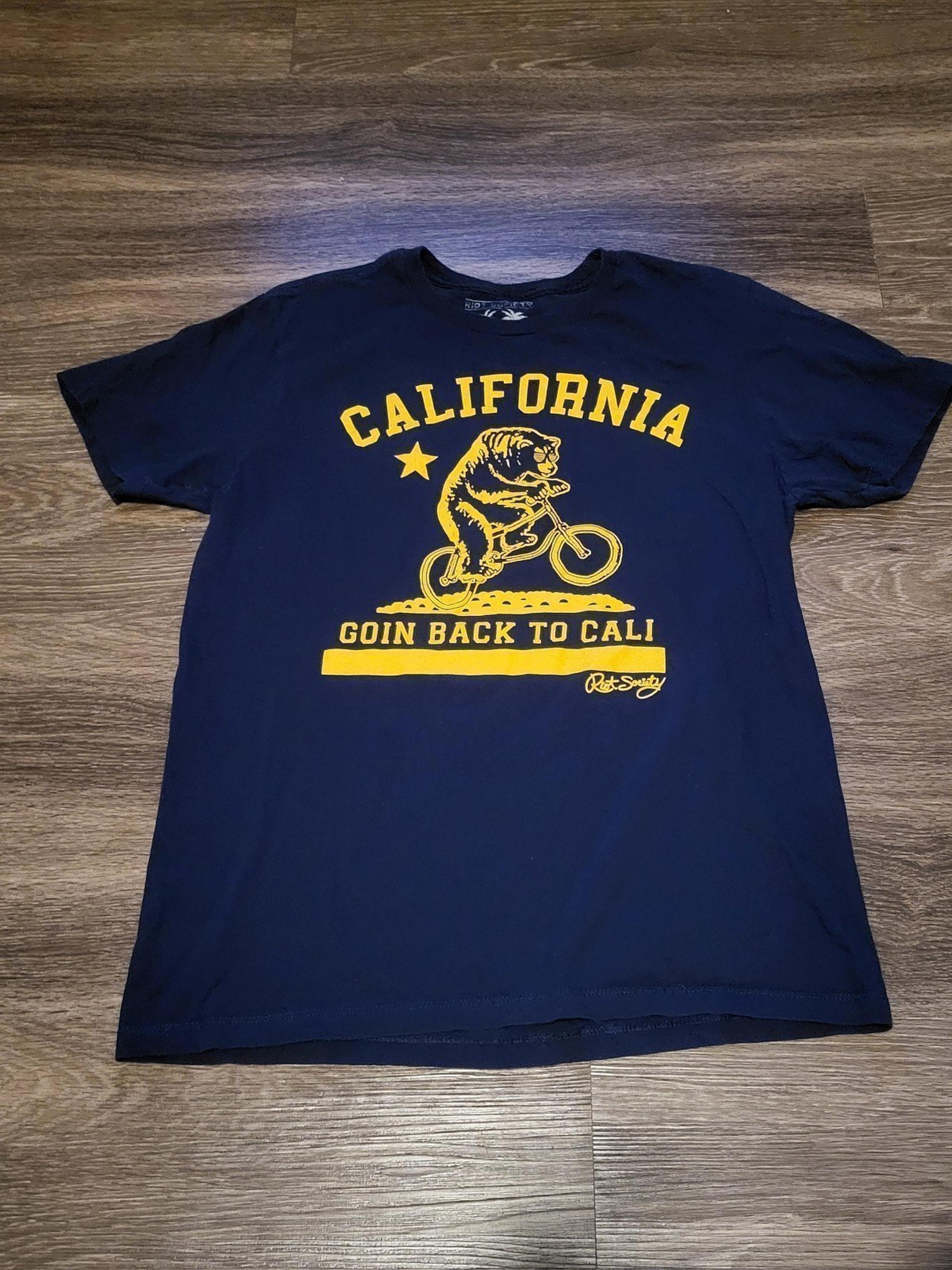 Riot Society California Bear on Bike Graphic Short Sleevee Tee Shirt Men's Large