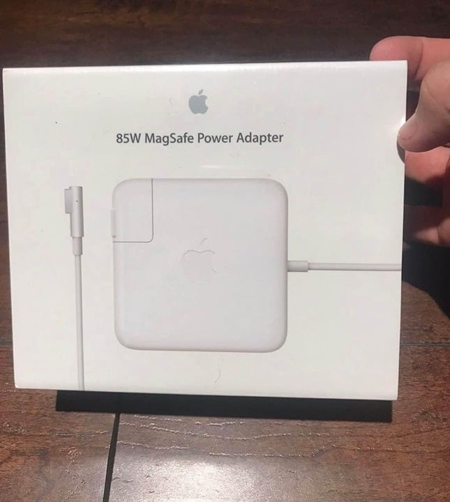 Apple OEM 85W Magsafe 1 Power Adapter Charger For MacBook Pro or Mac Book Air