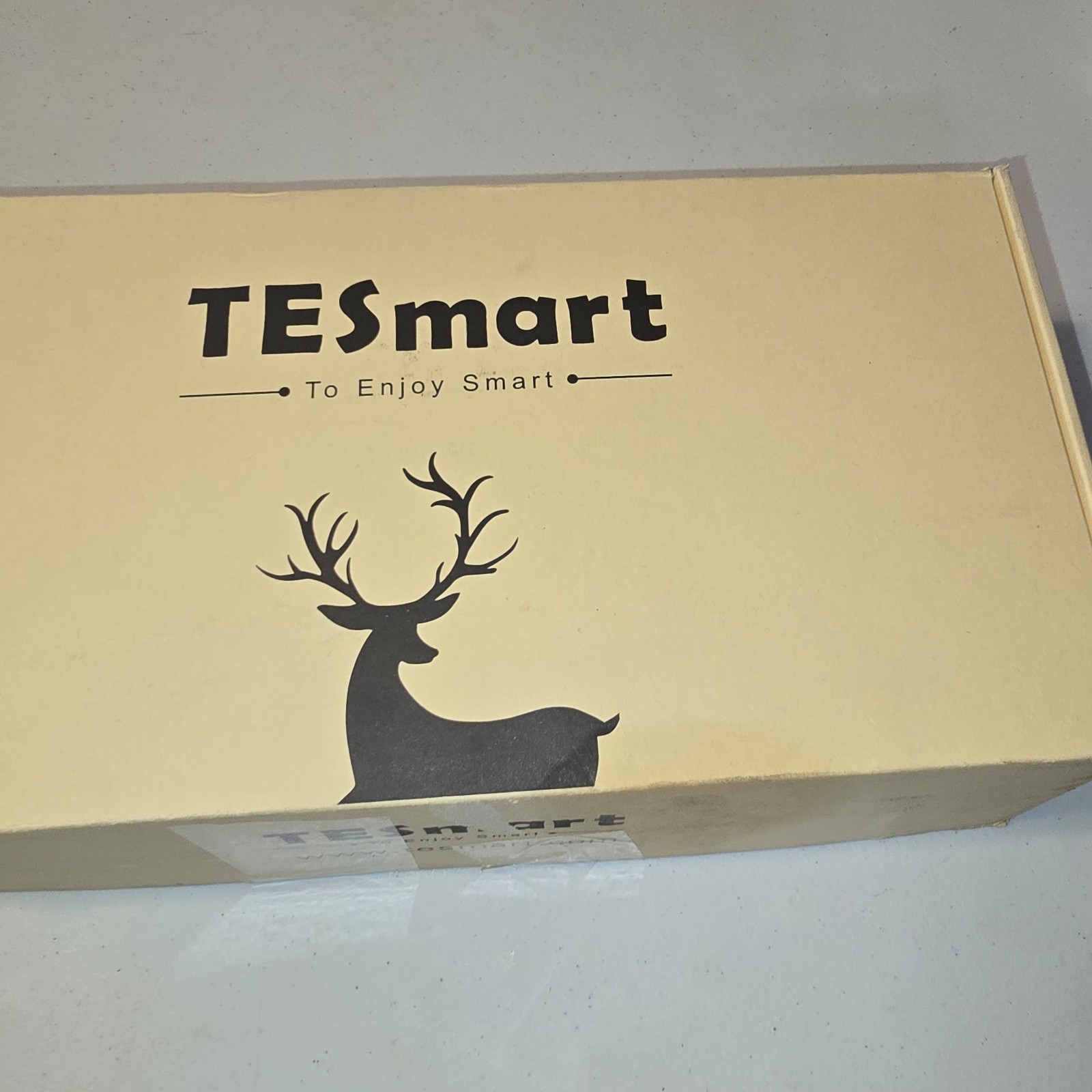 TESmart 4x1 DP KVM Switch | 4K@60Hz Ultra HD | Mechanical & Multimedia Keyboards