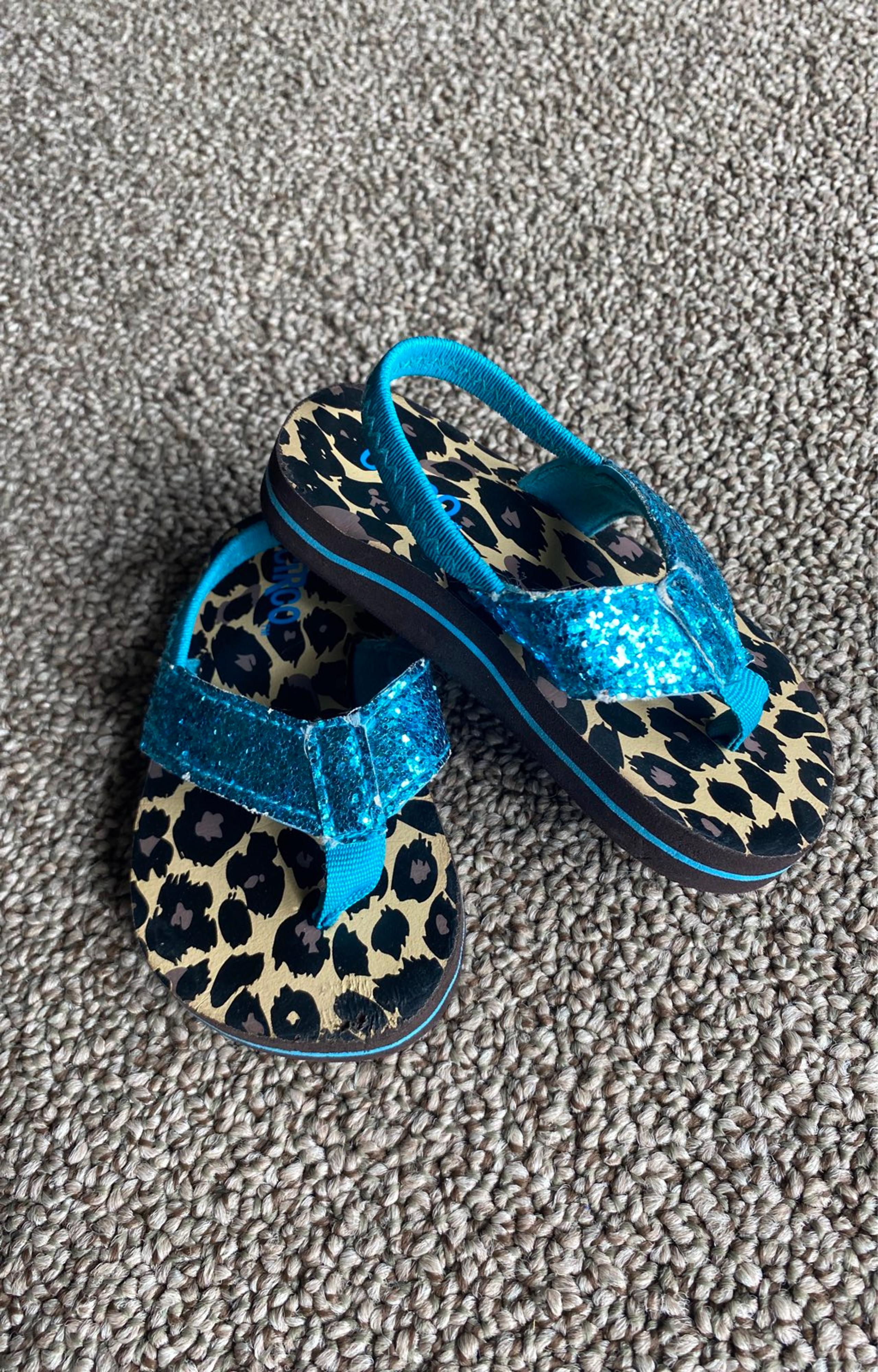 Toddler Sandals - Girls Size 6