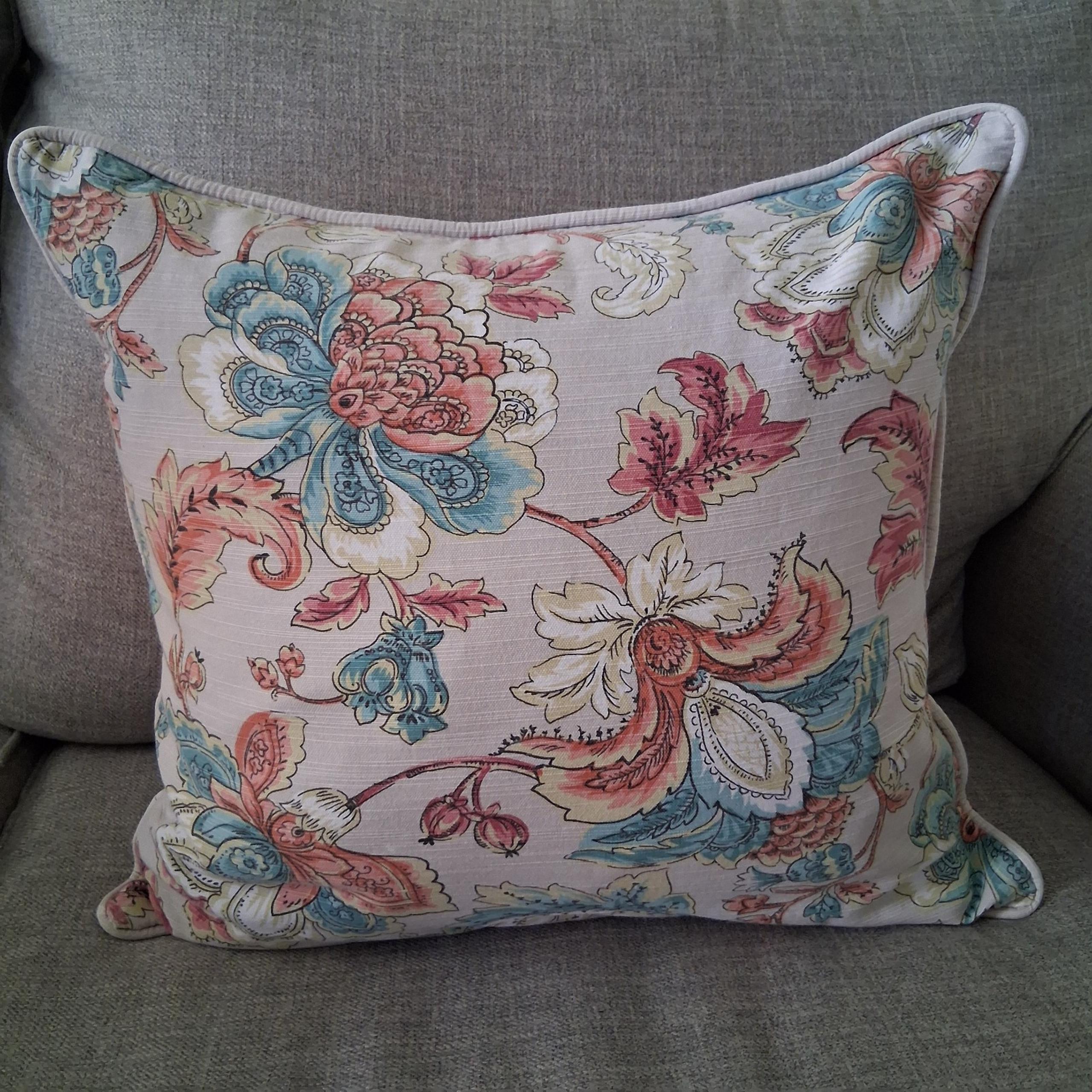 Two cream and teal floral throws cover 22by22 pre-owned