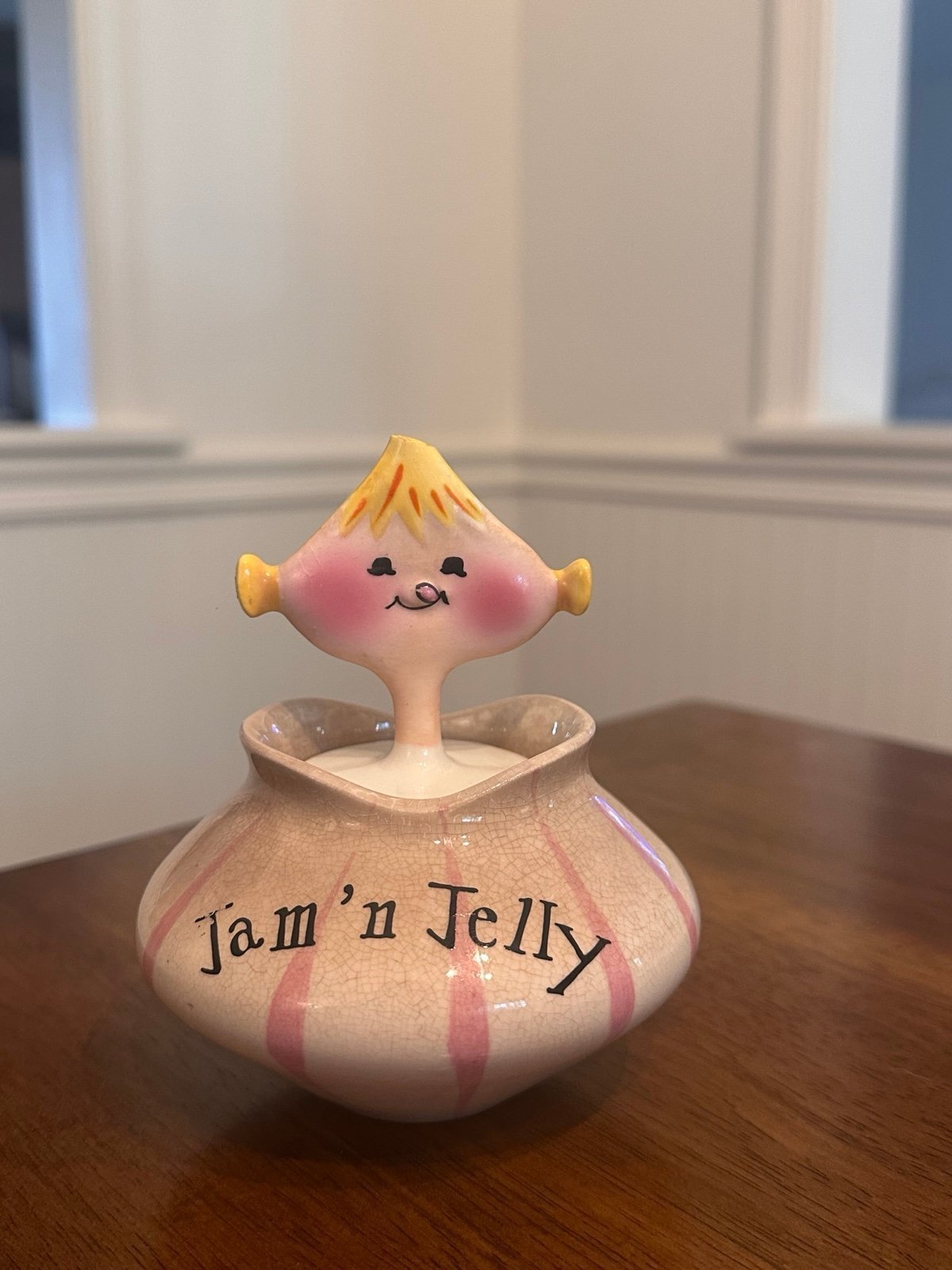 Holt Howard jar