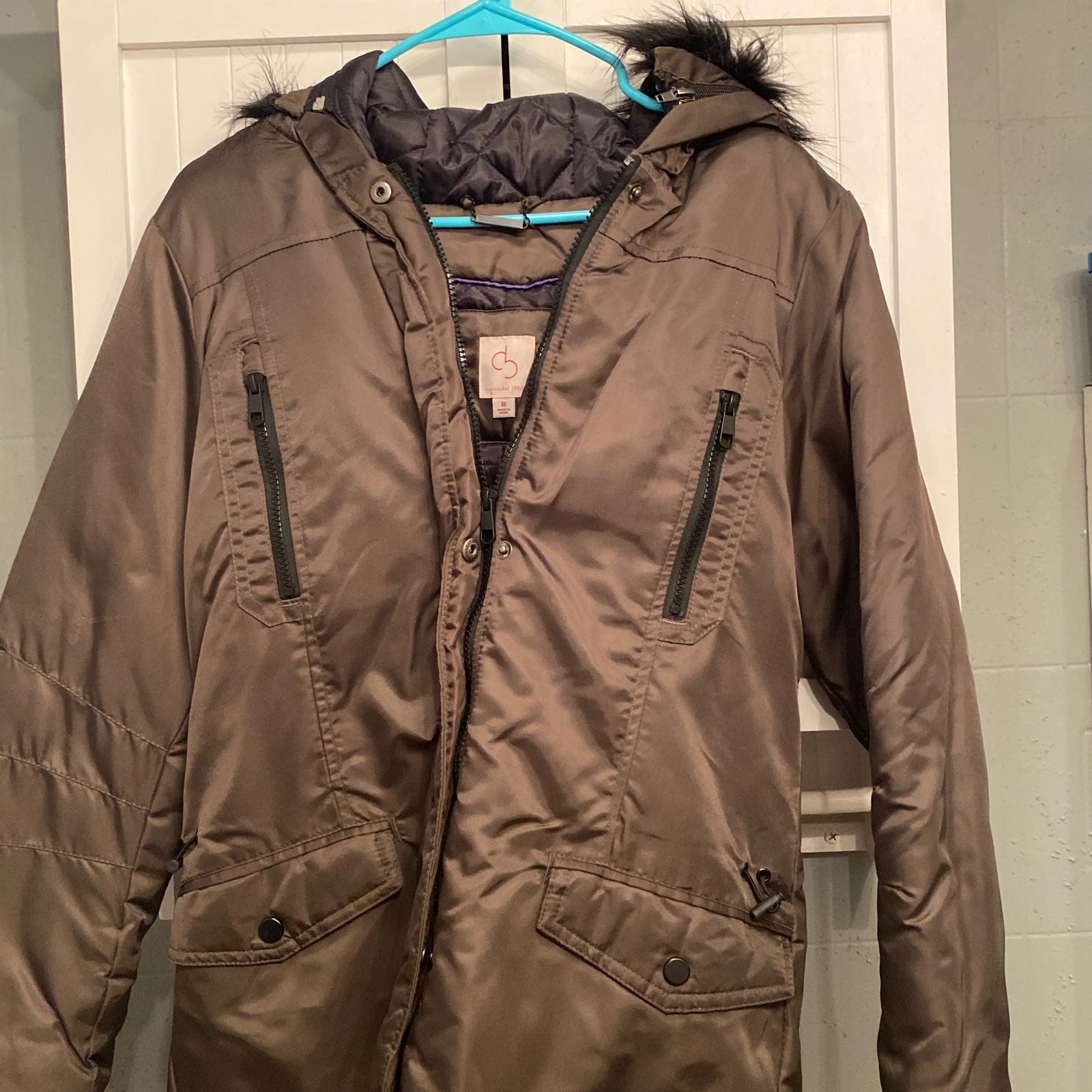 Womens dress barn coat BNWT size medium