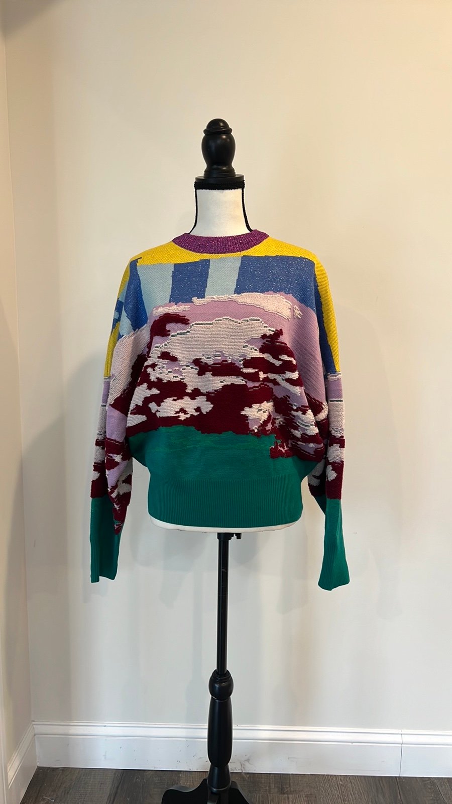 Mukzin Sweater size XS