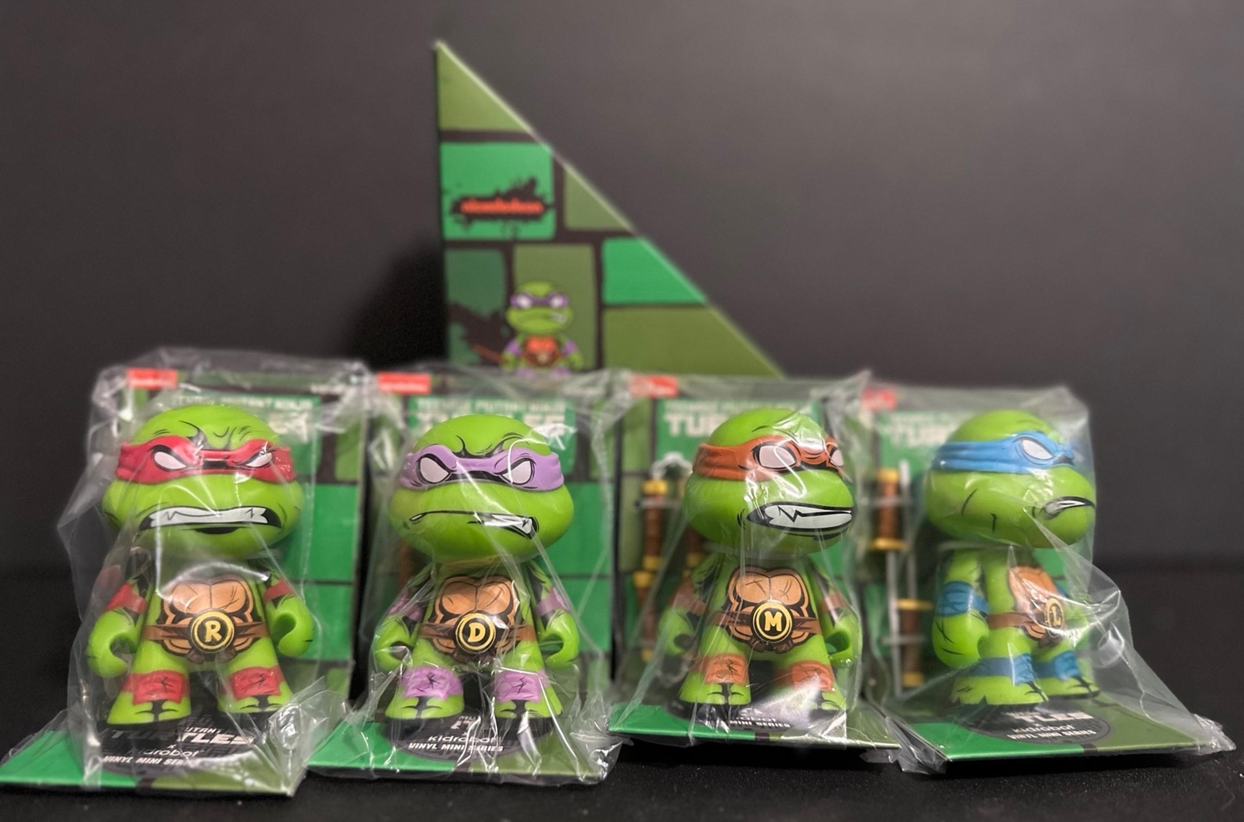 Nickelodeon Teenage Mutant Ninja Turtle x kidrobot Vinyl Mini Series!! Full SET!