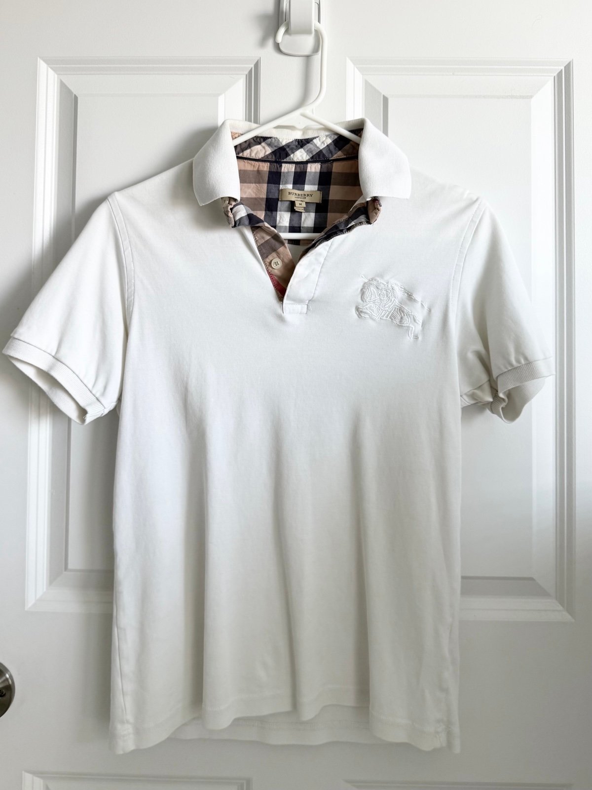 Burberry Women's Polo Shirt (Size M)