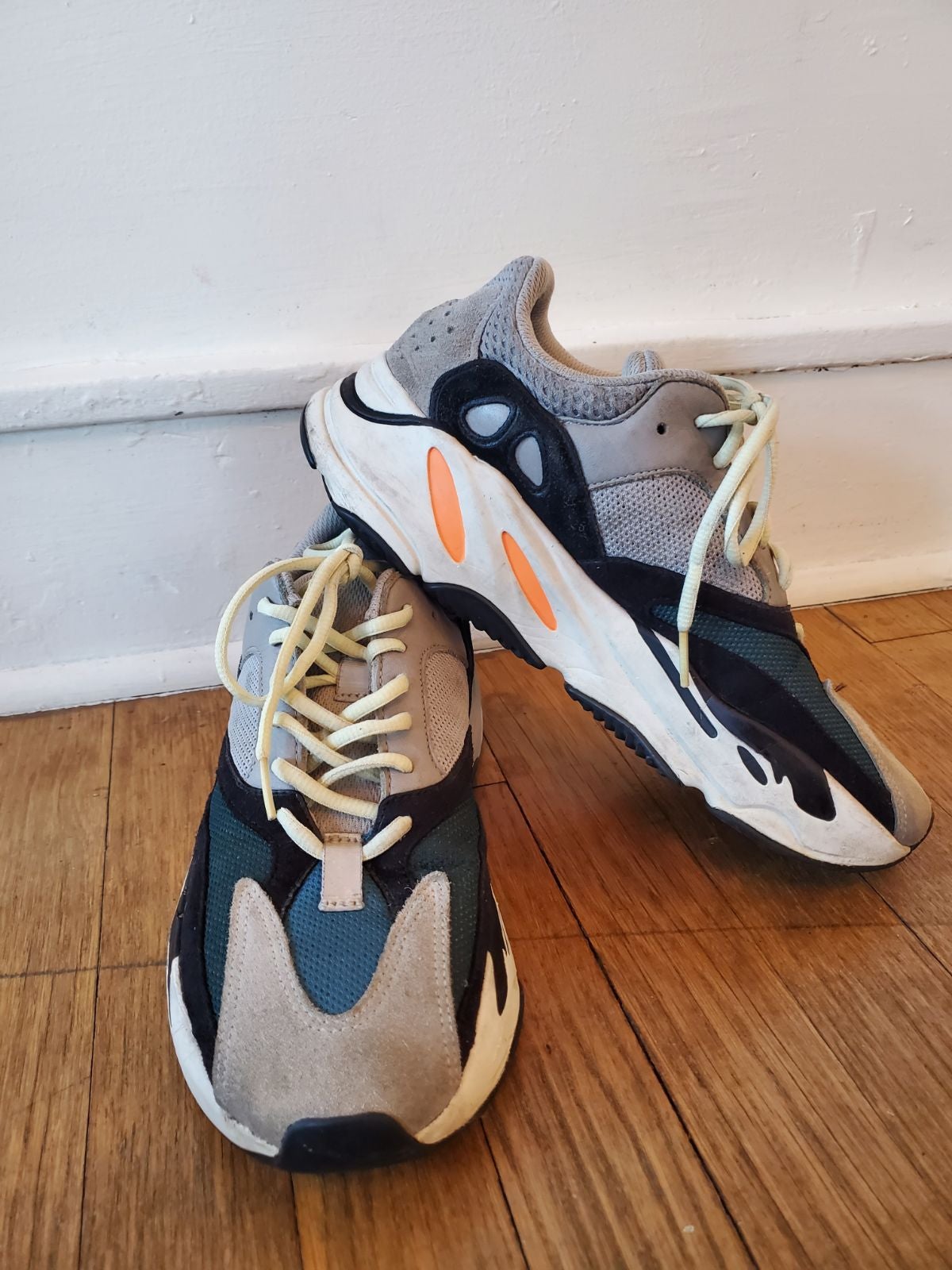 Adidas Yeezy Boost 700 'Wave Runner' Athletic Shoes for Men スストア 【新品】adidas Runner Wave 700 BOOST YEEZY スニーカー