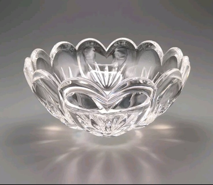 Marquis By Waterford SWEET MEMORIES 8 Crystal Clear Keepsake Bowl Signed