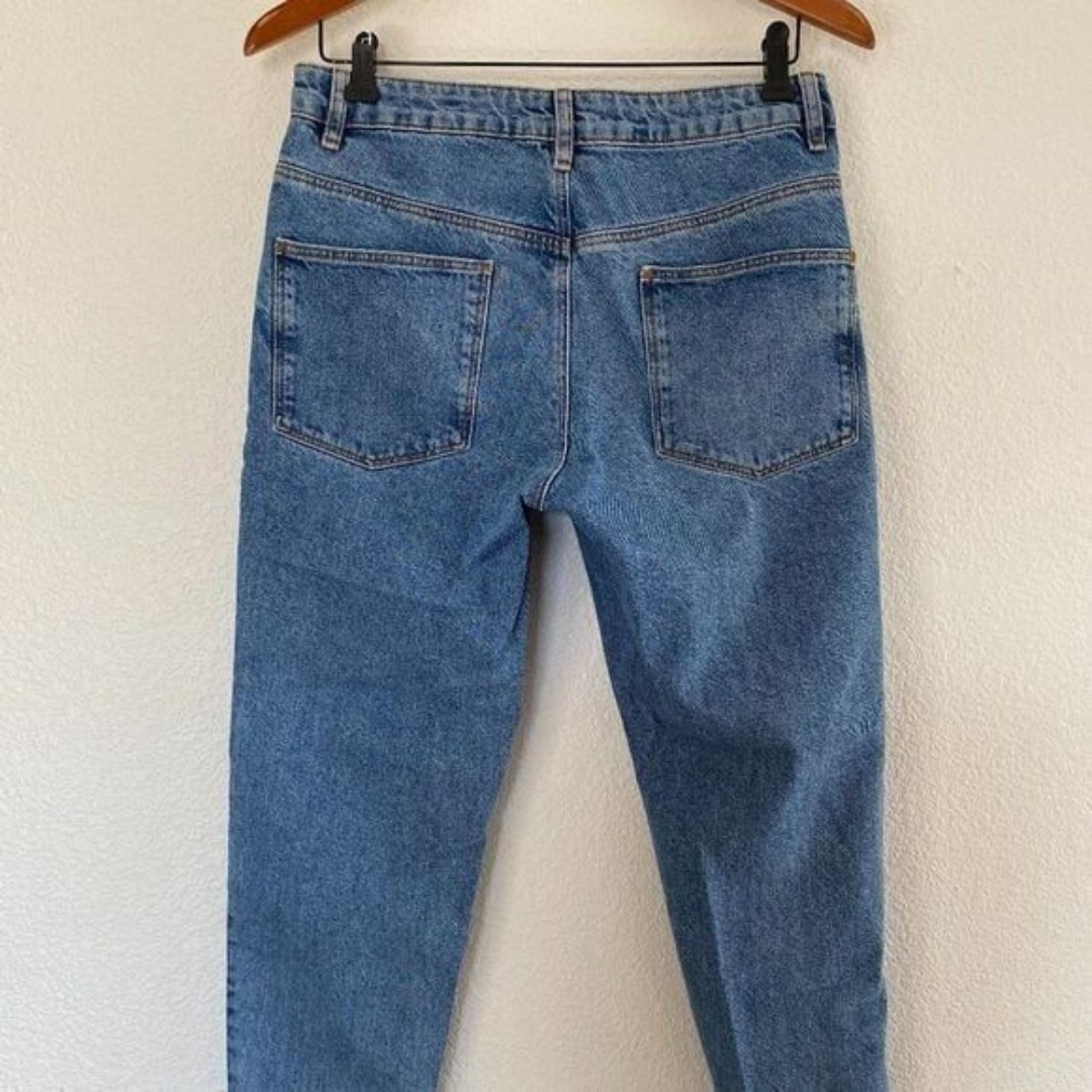 ASOS Design High Rise Distressed Straight Leg Mom Jeans Medium Wash Size 30
