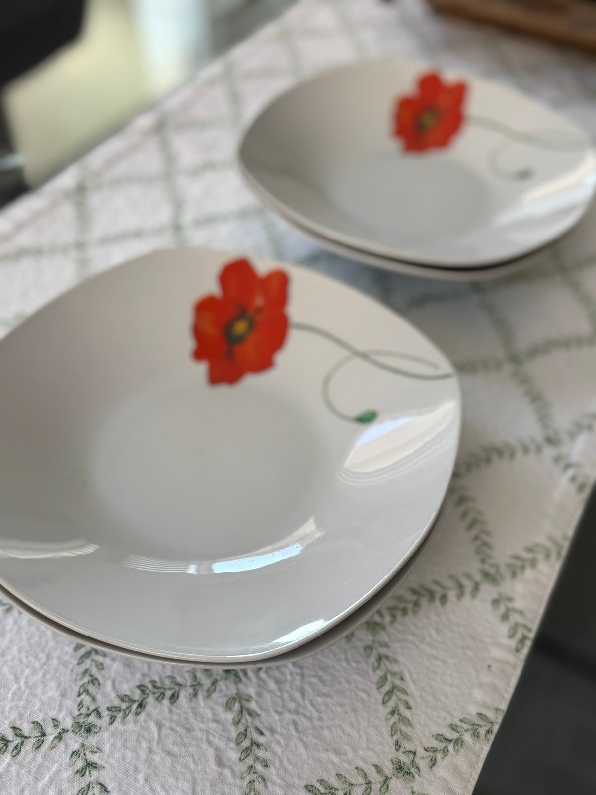 Tabletops Gallery Poppy Soup Bowls (4)