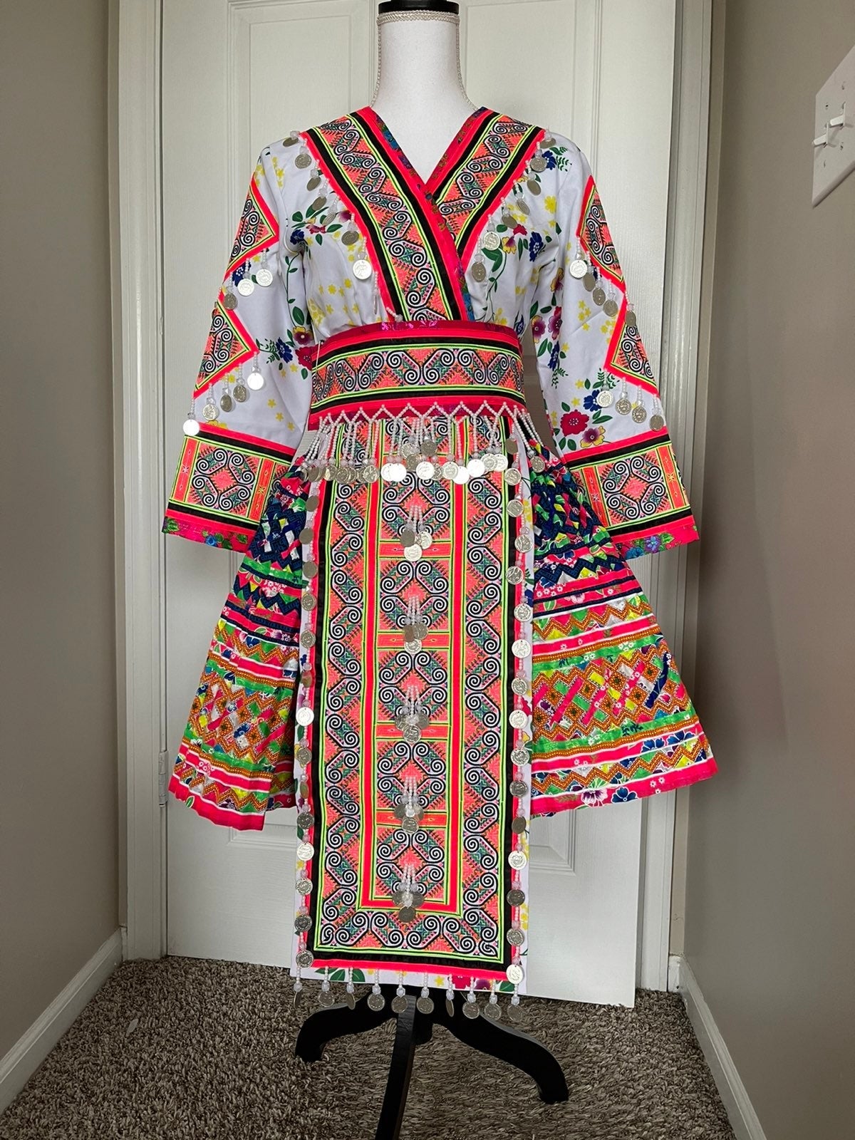 Hmong Outfit Machine Embroidery Size 36/38
