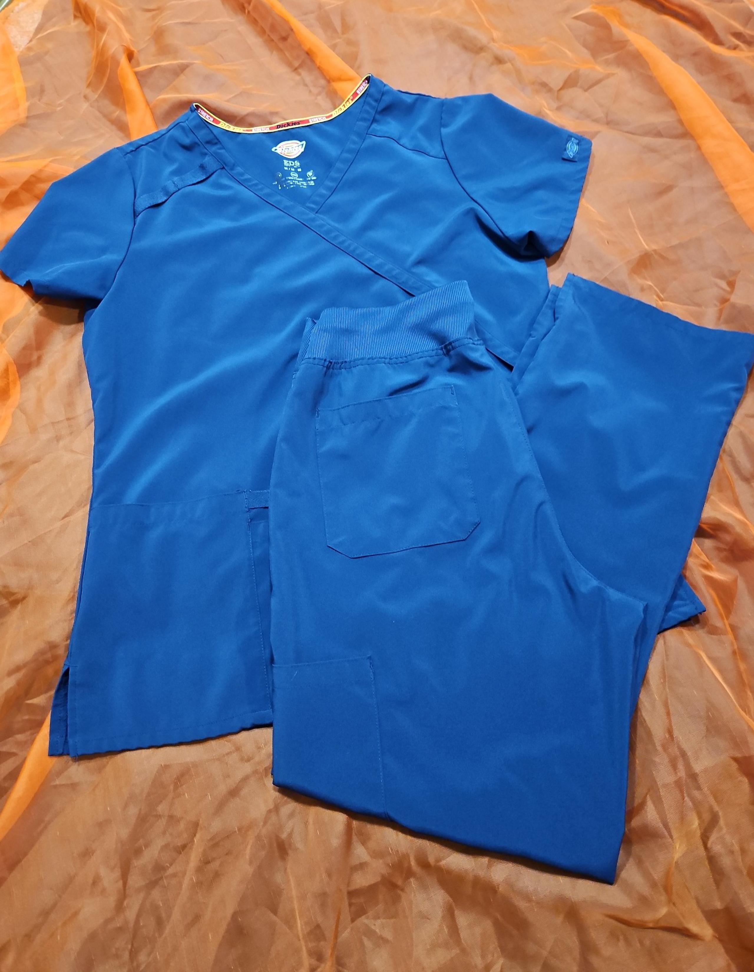 Dickies Women's Navy Scrub Top & Pant Set Size Medium