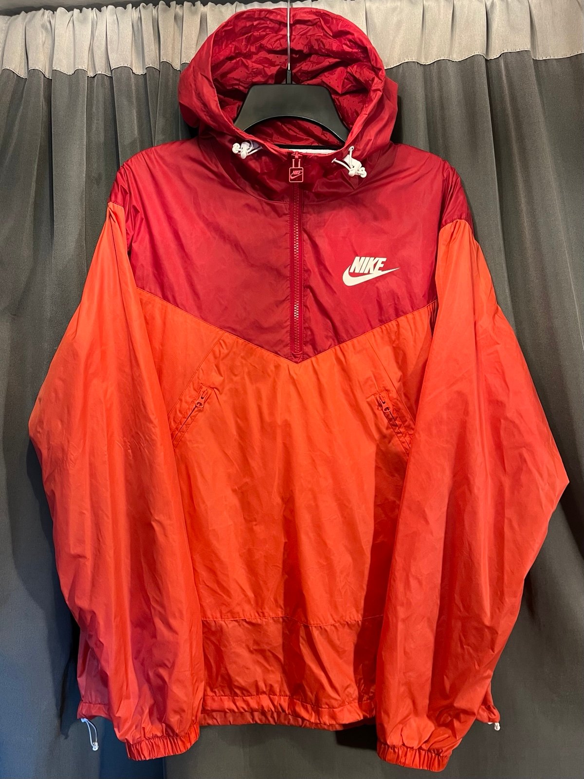 Nike Red Tag Breathable Windbreaker Jacket Hooded Red Orange Size Extra Large