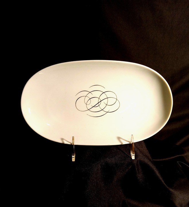 VINTAGE RAYMOND LOEWY ROSENTHAL RELISH DISH SCRIPT PATTERN IN PERFECT CONDITION