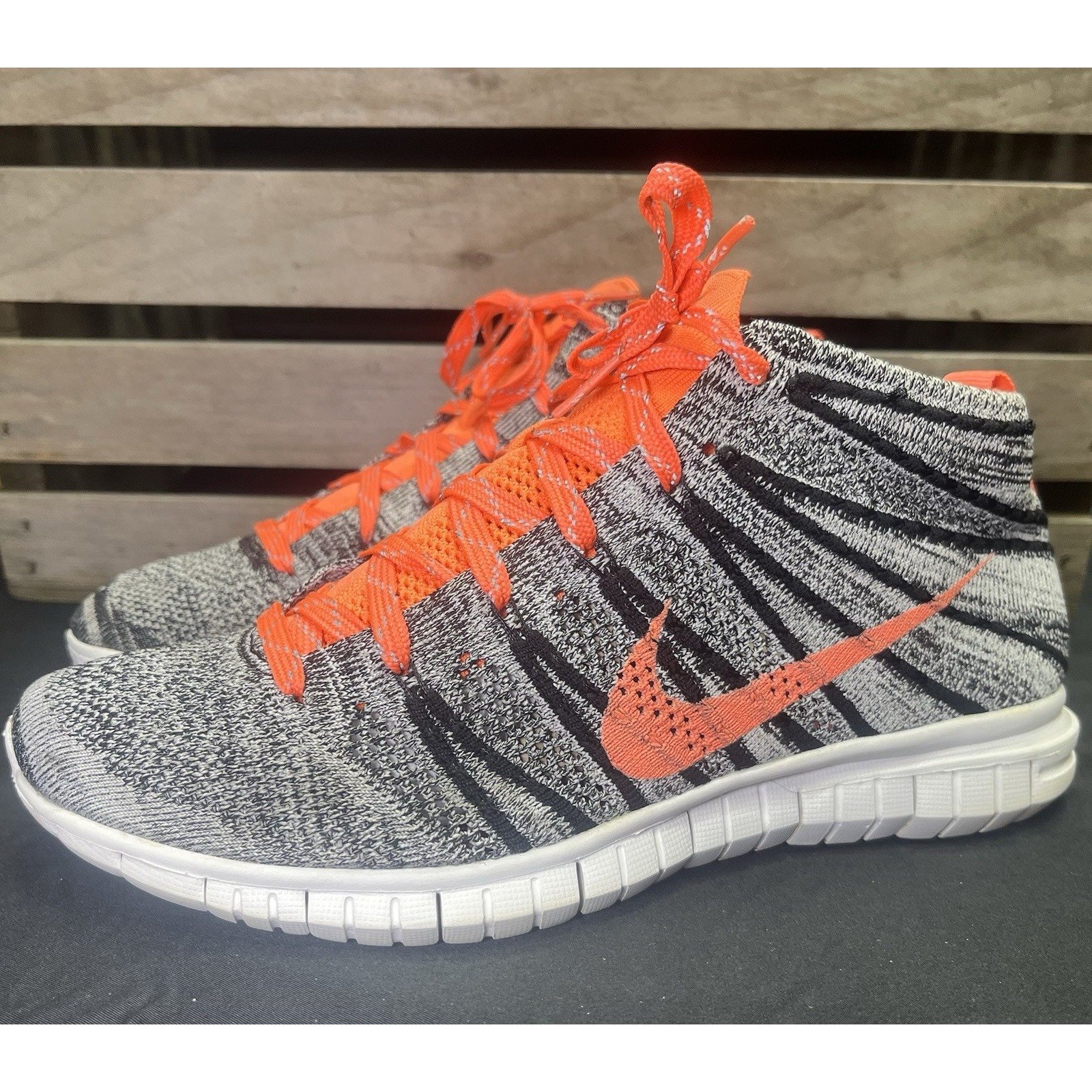 Nike Free Flyknit High top Women's US Size 10 Hyper Pink Black 639699-002