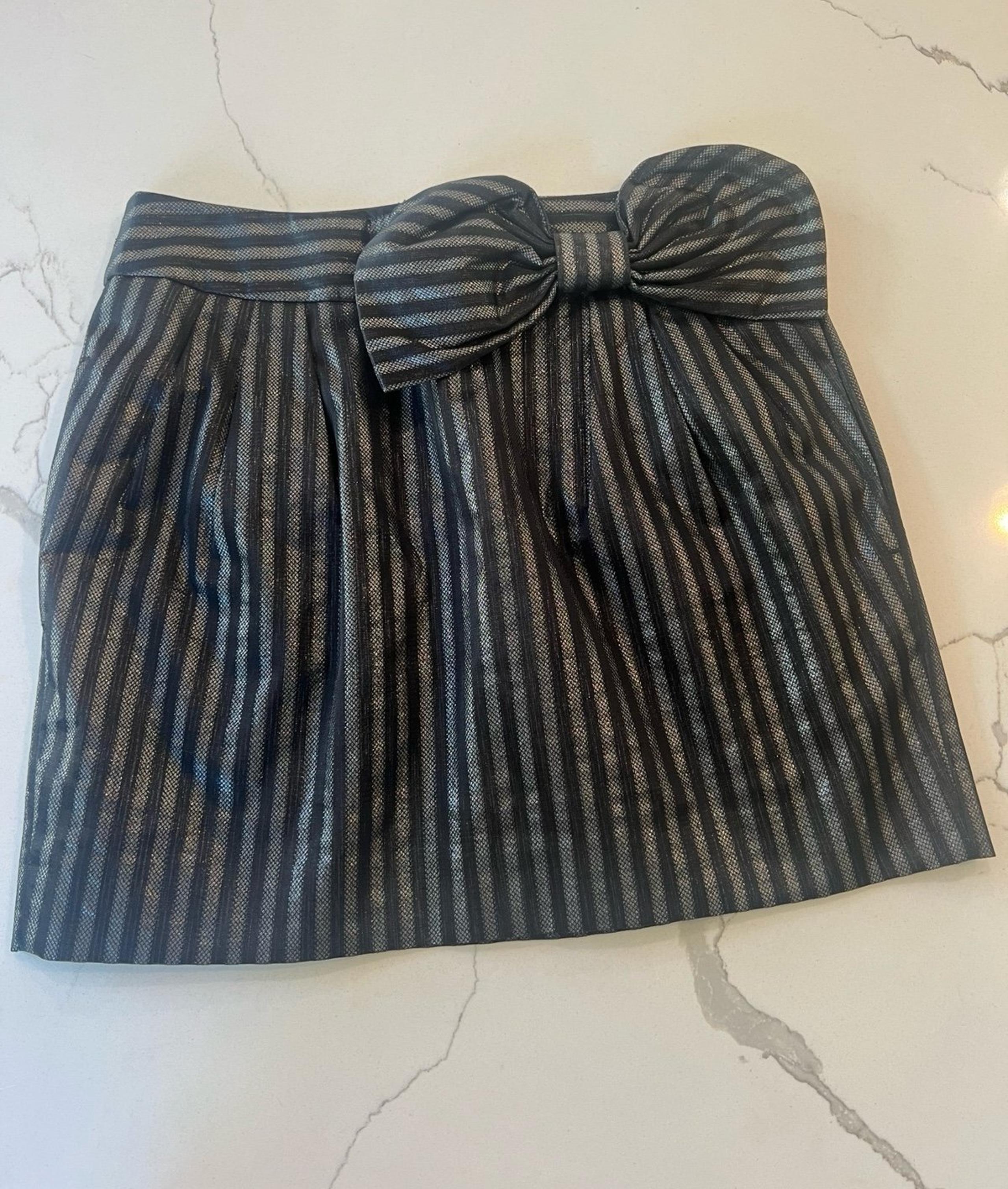 Armani exchange stripe bow front lined Skirt size 4 womens