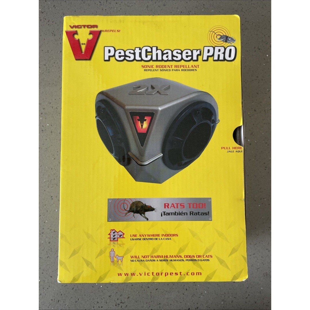 Victor M792 Heavy-Duty PestChaser PRO Ultrasonic Rodent Repellent