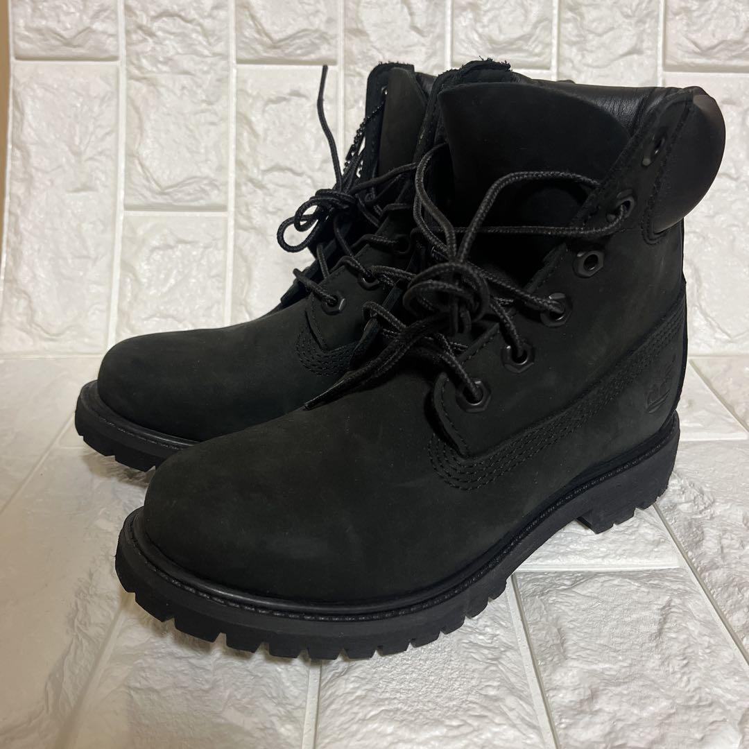 Brand new, unused Timberland black boots, original price 20,000 yen.