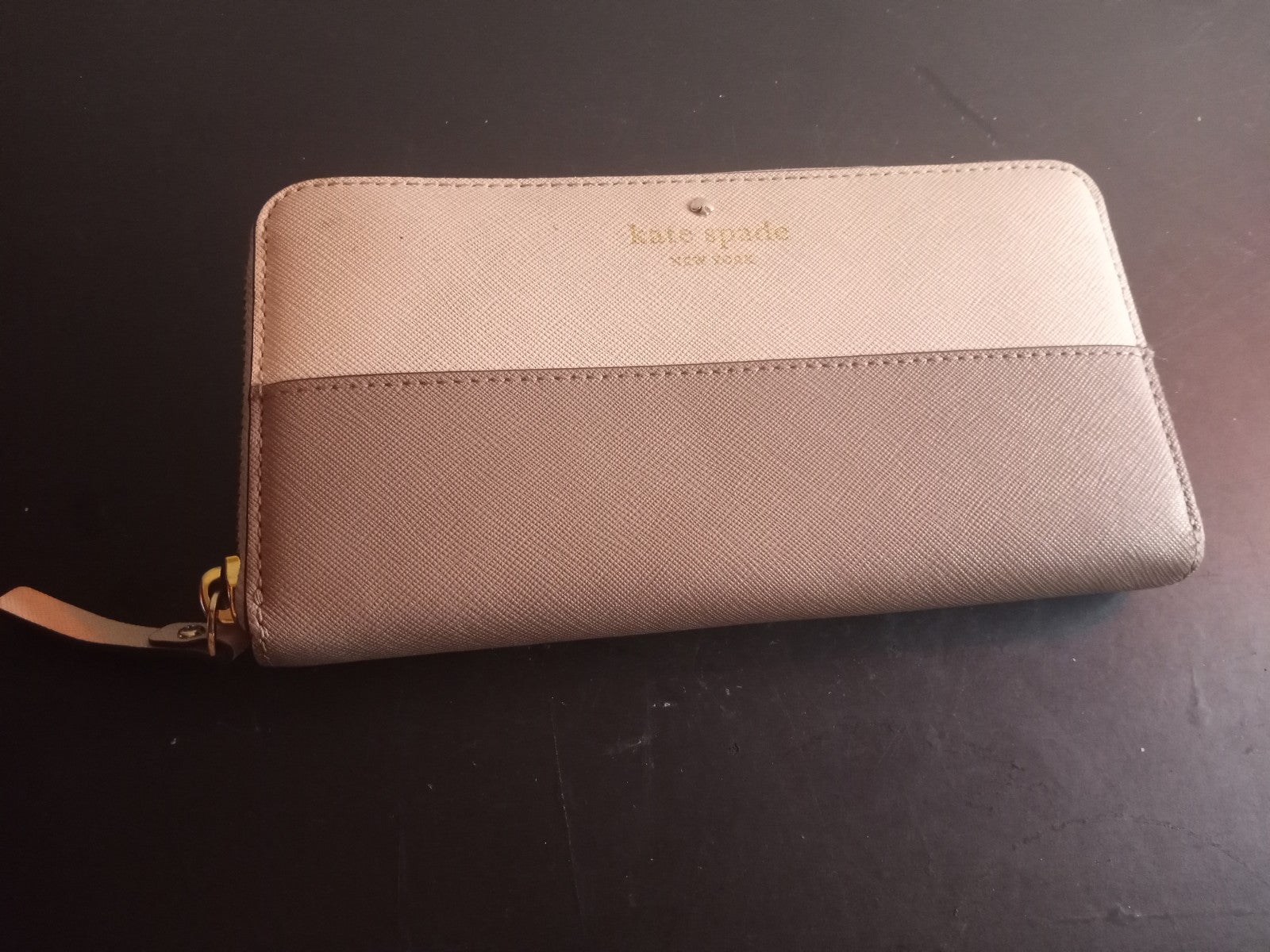 GORGEOUS NEW Kate Spade NY Colorblock Neda Zipper Wallet.