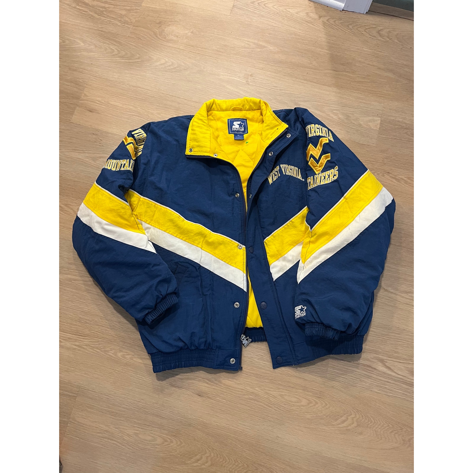 West Virginia Mountaineers Starter Jacket XL zip up  Vintage