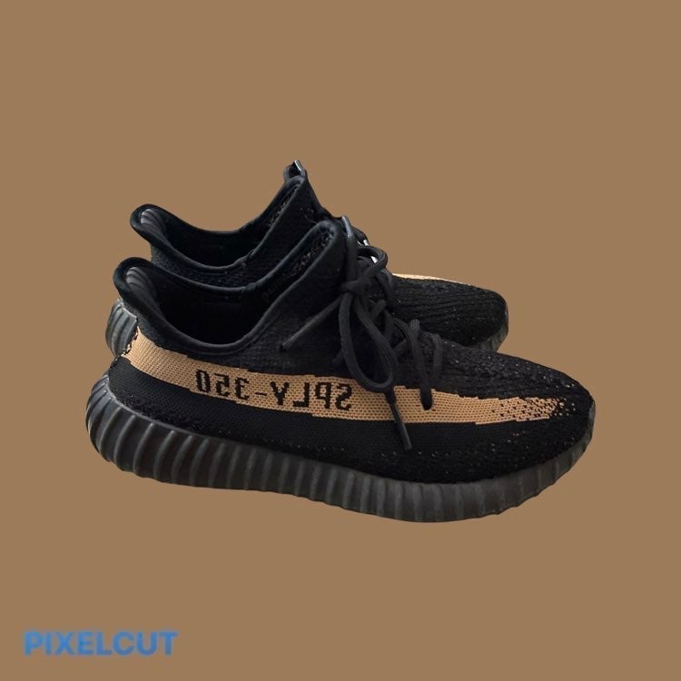 Yeezy Adidas Boost 350 V2 in Core Black/