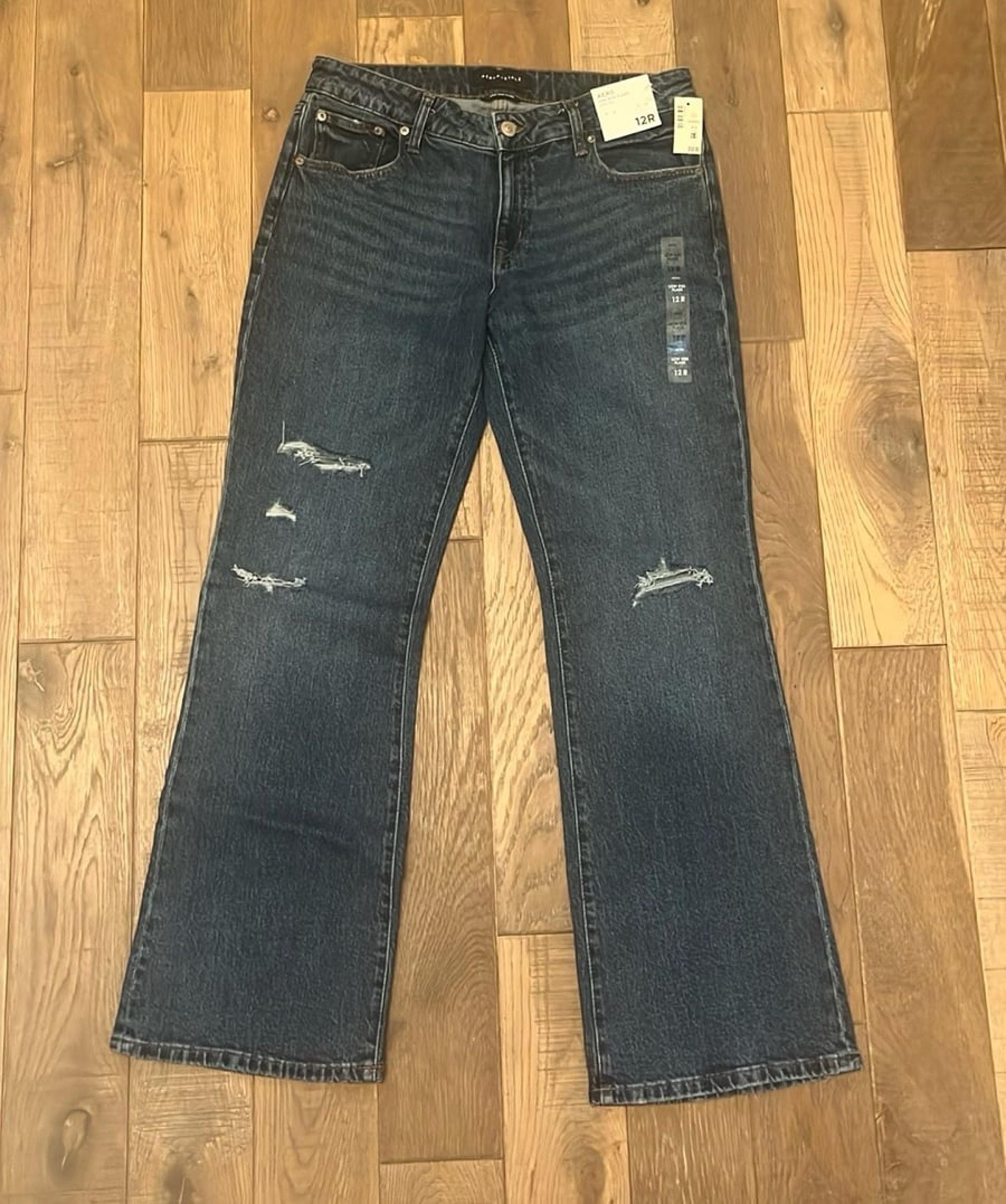 New Aeropostale Low Rise Flare Jeans 12R Stretchy