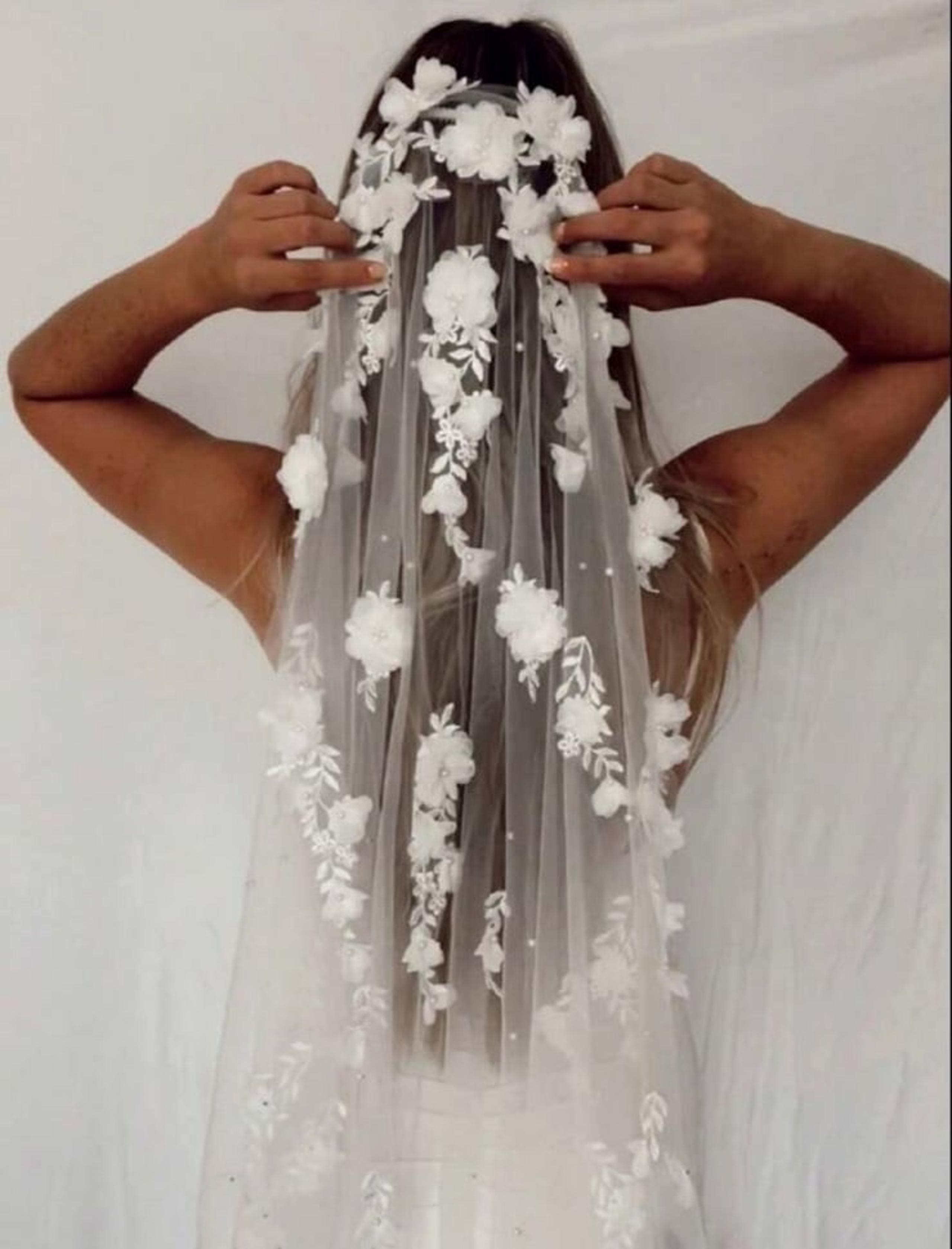 3D Floral & Pearl Beaded Chapel Length Tulle Wedding Veil with Comb