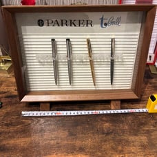 Parker Writing Instruments Store Display