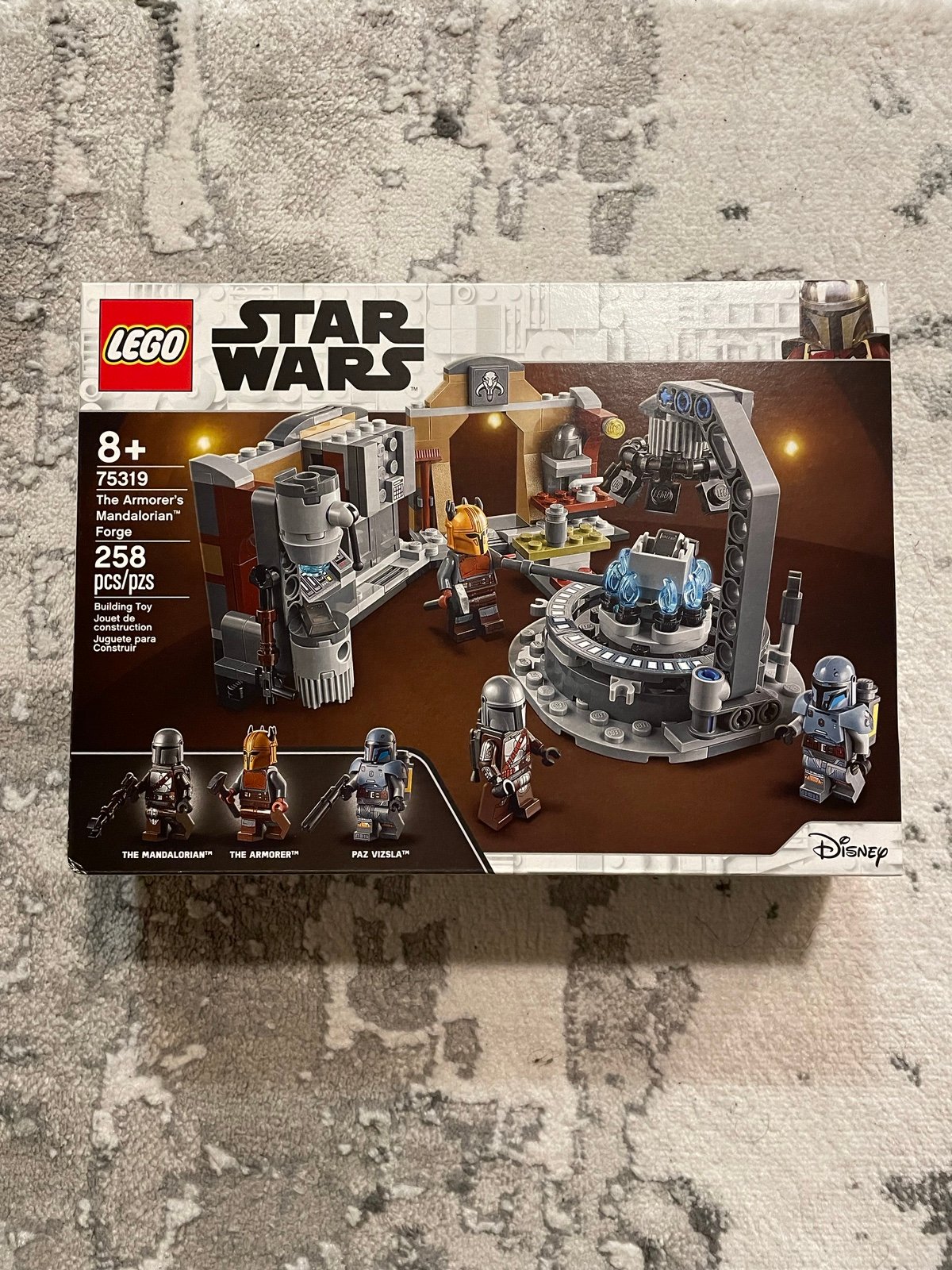 LEGO Star Wars Armorers Mandalorian Forge 75319