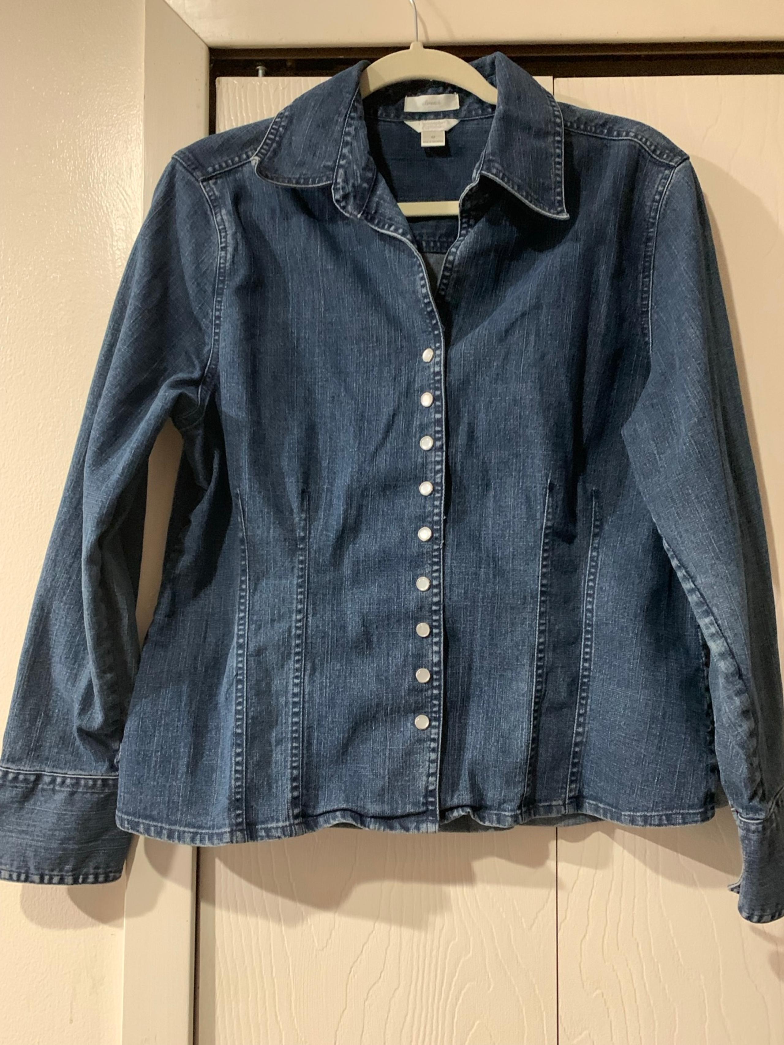 Christopher & Banks Woman’s Coat Denim Stretch Snap Button Down Size Medium