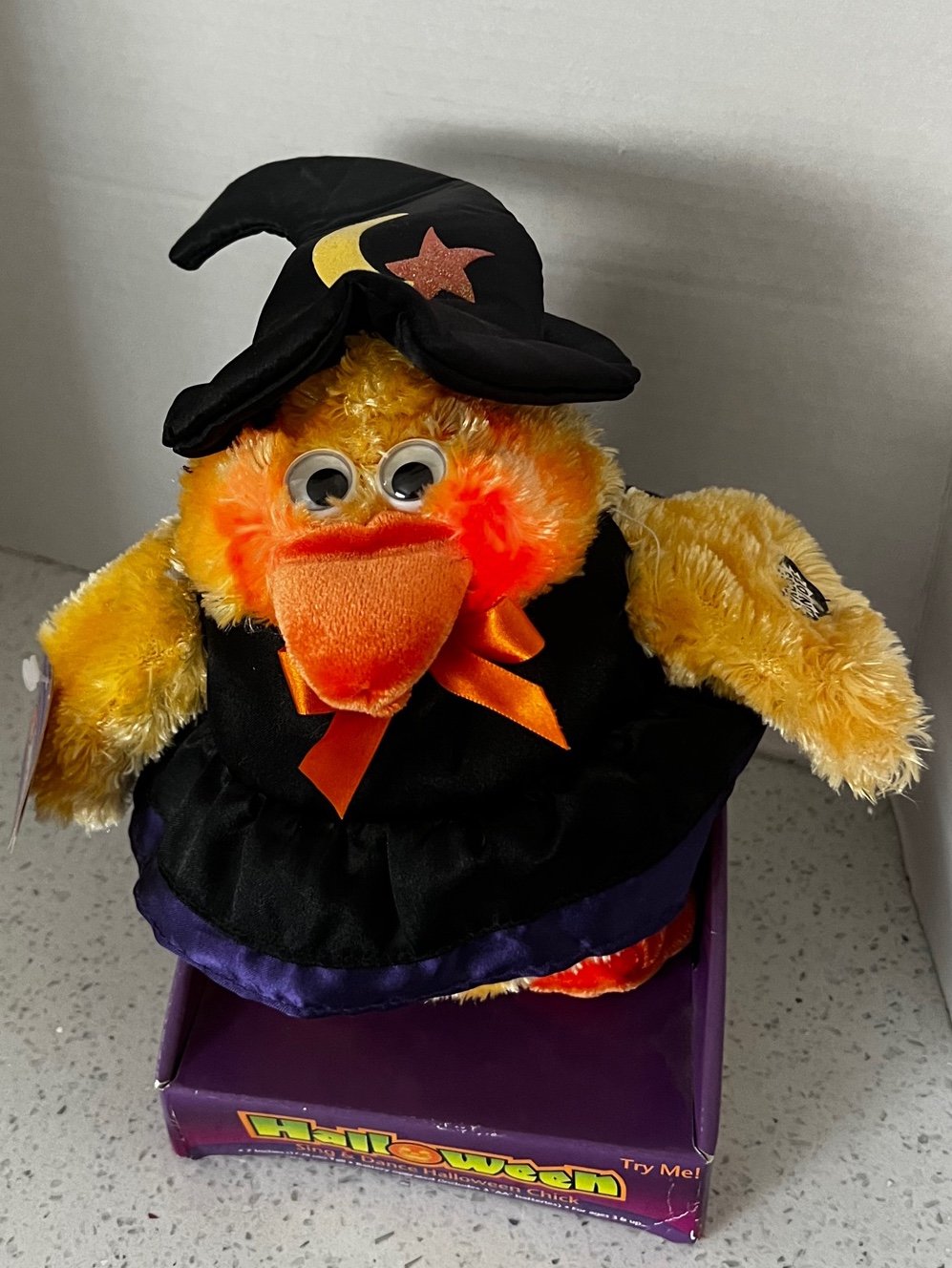 Dan Dee Cracker Barrel Chicken Animated Music Chicken Dance plush halloween 10
