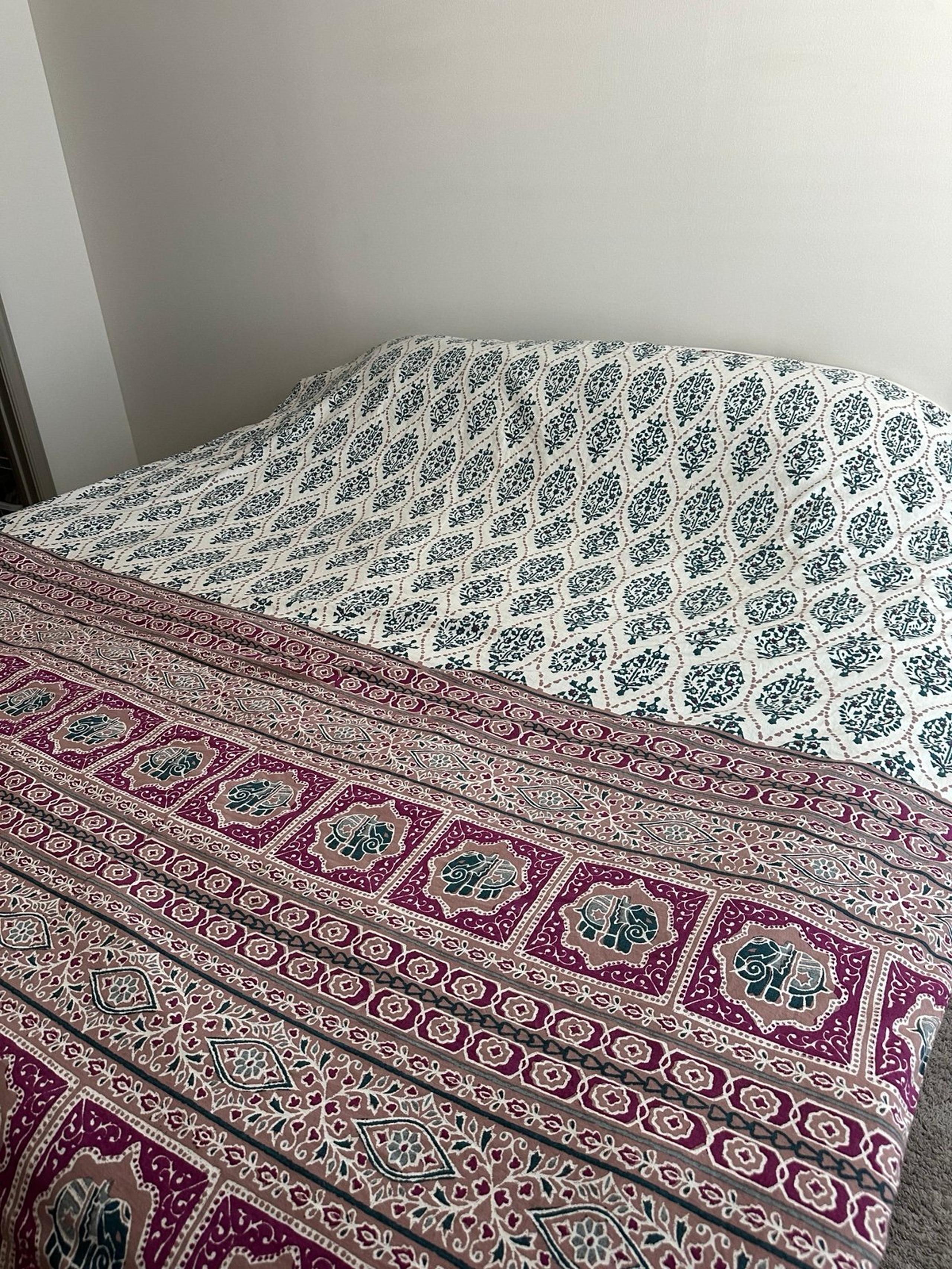 F/Q duvet cover from UO