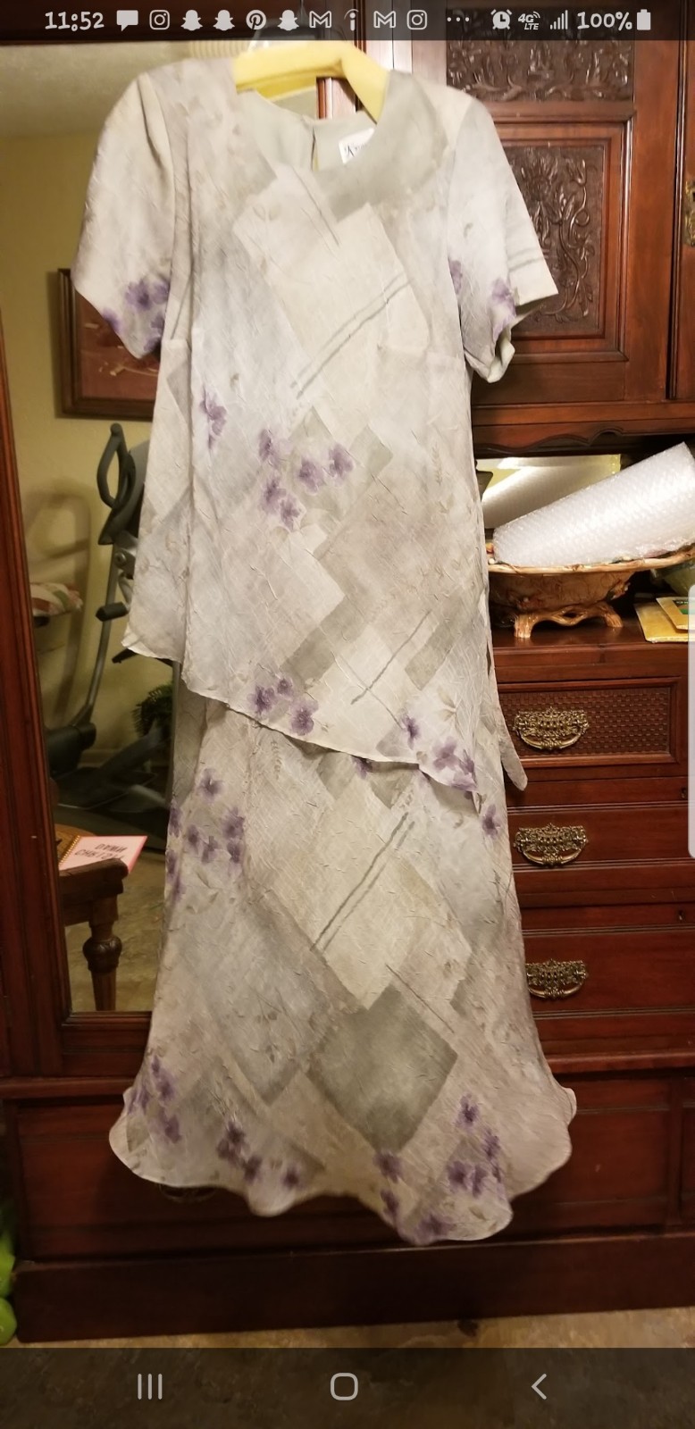 Women long dress floral pattern