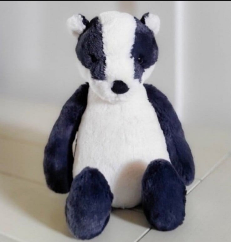 JellyCat Medium Bashful Badger - RETIRED!