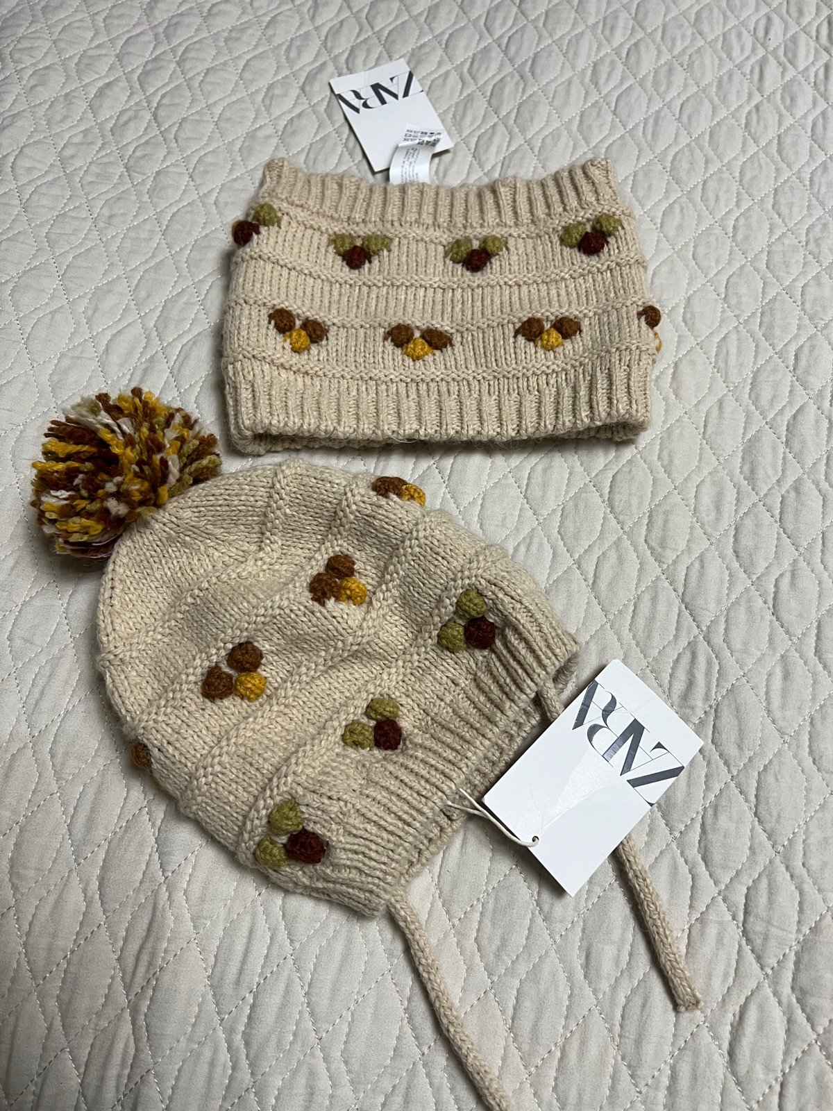 zara new hat and snood sz1-3y