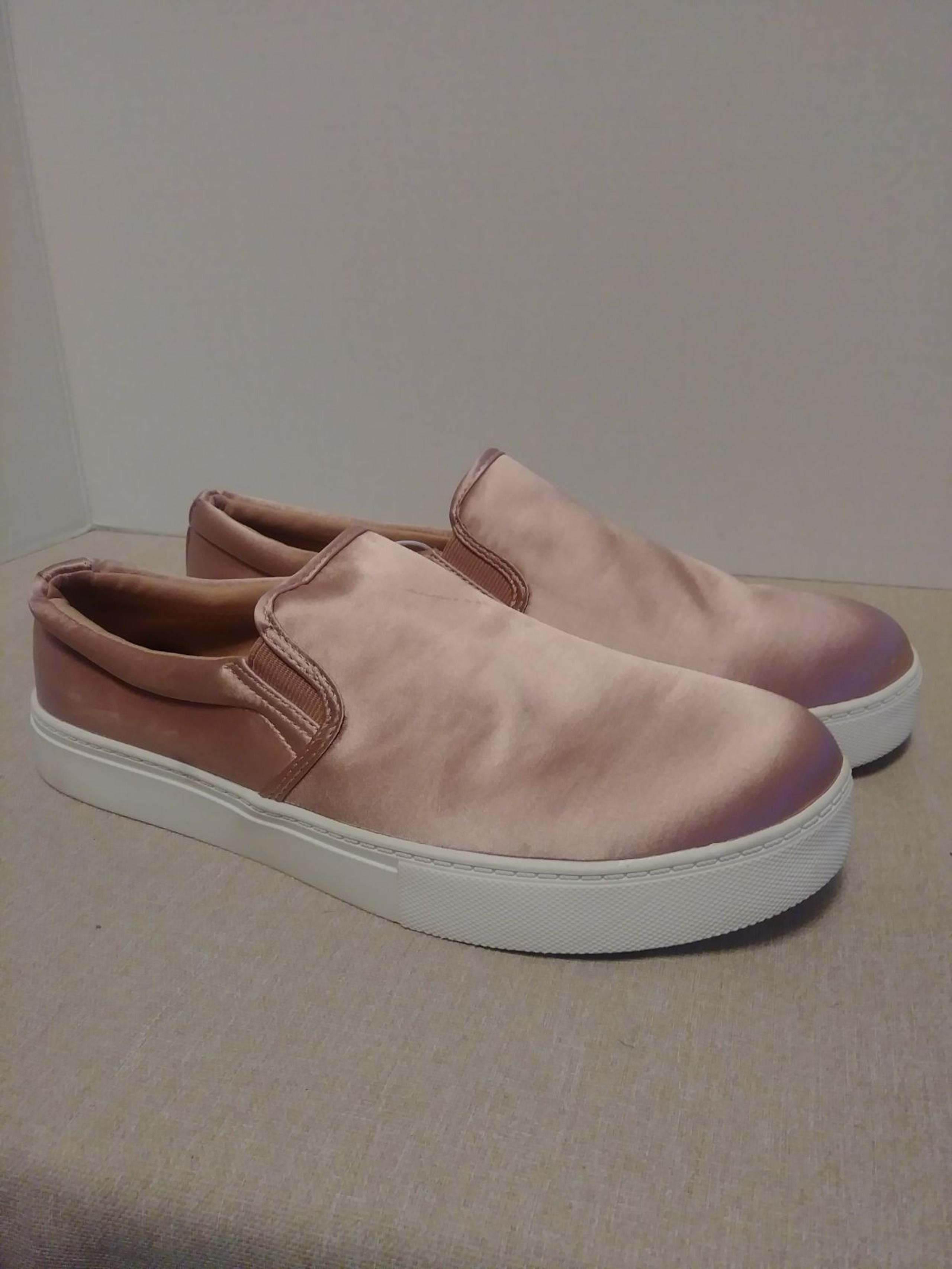 Mossimo Supply Co Pink Satin Shoes 9