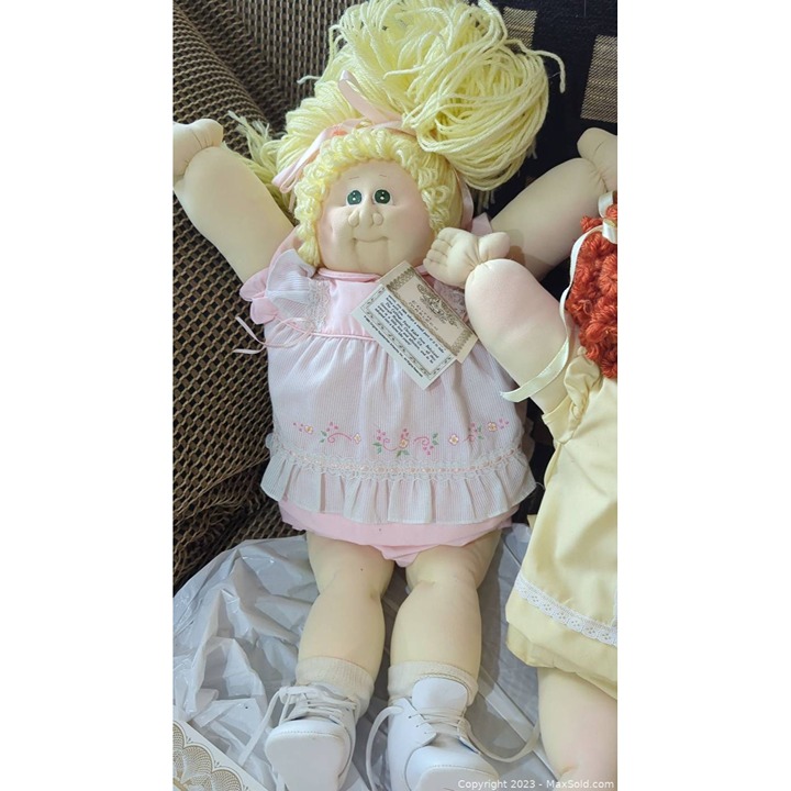 Toy Cabbage Patch Kids 1984 1985 Signed Shoe Soft Sculpture Dress Hair Curly Bir