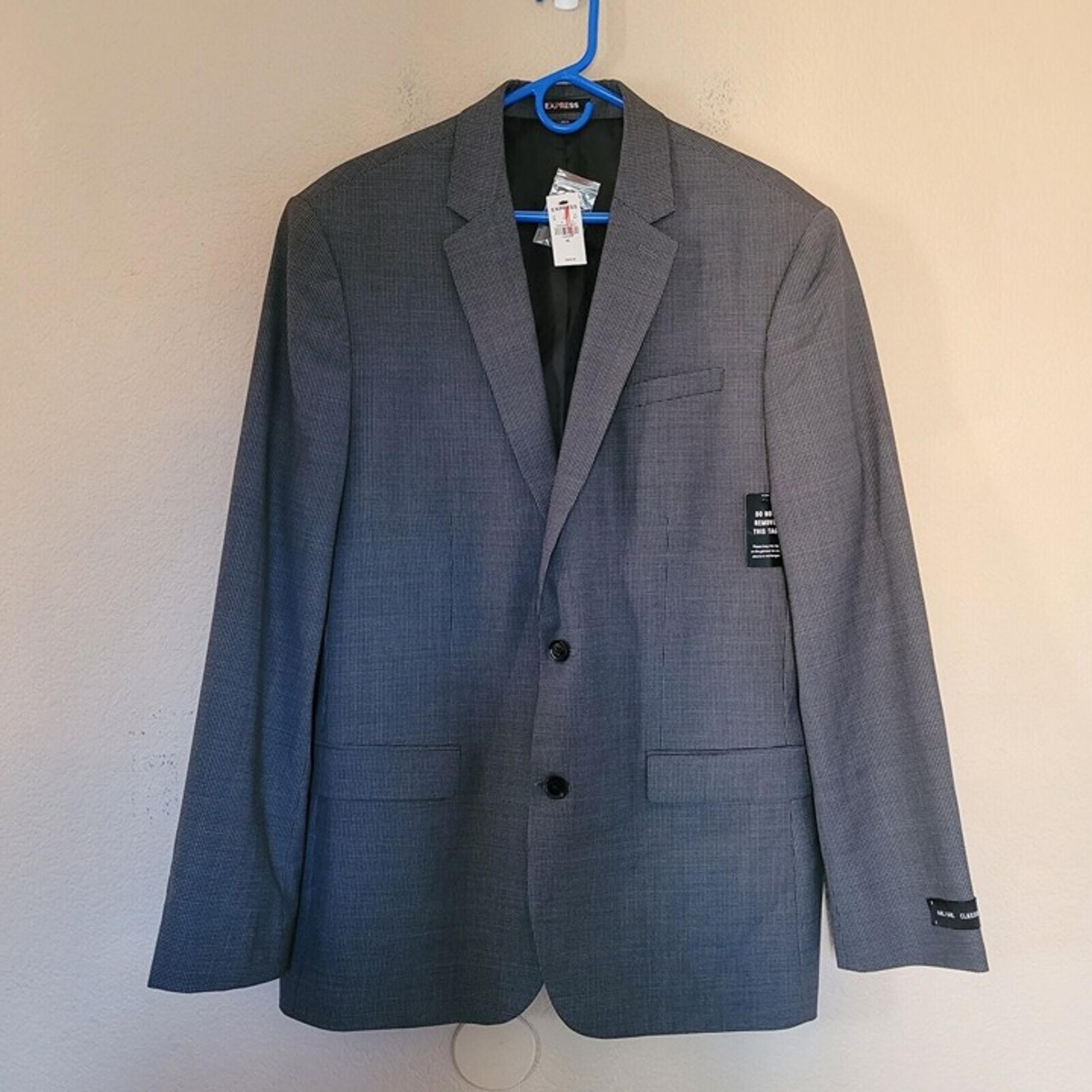 Express Mens 100% Wool Gray Blazer sz 44L Classic Houndstooth 2 Button Front Nwt