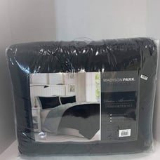 Madison Park comforter set