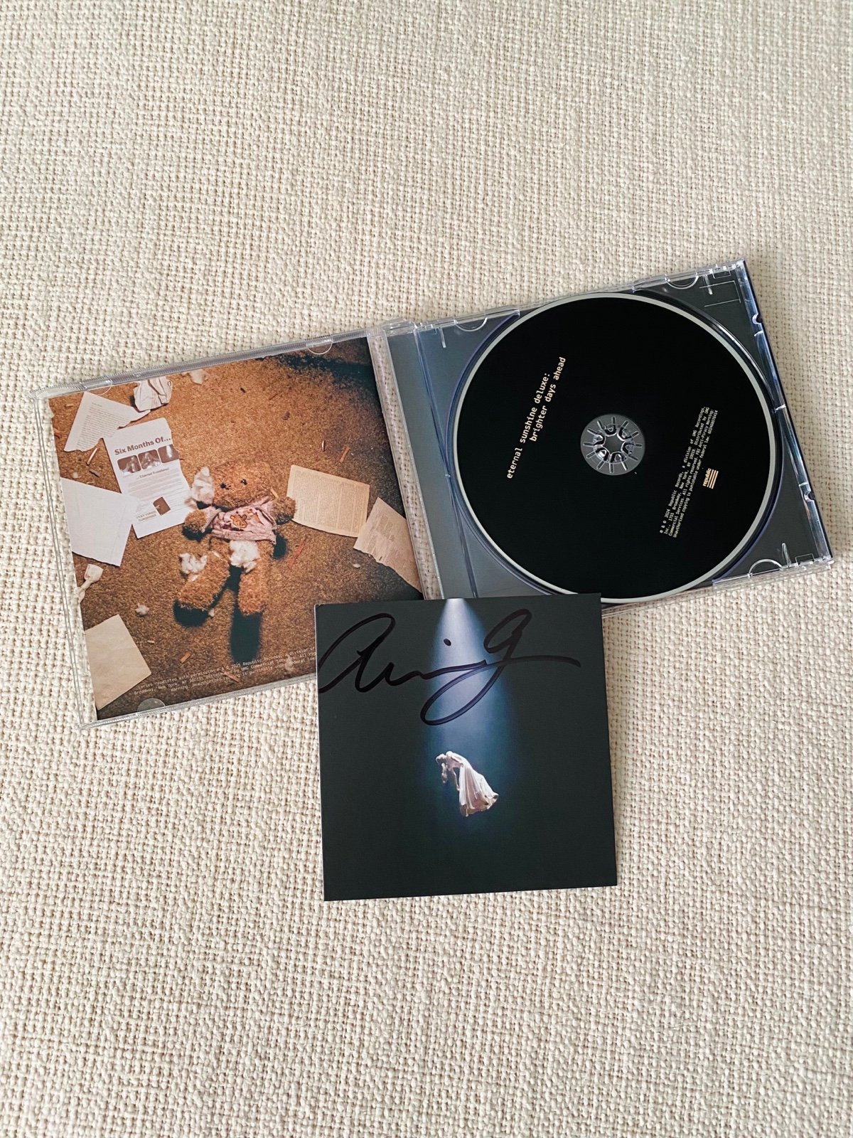 Ariana Grande - Eternal Sunshine Deluxe (Signed CD)
