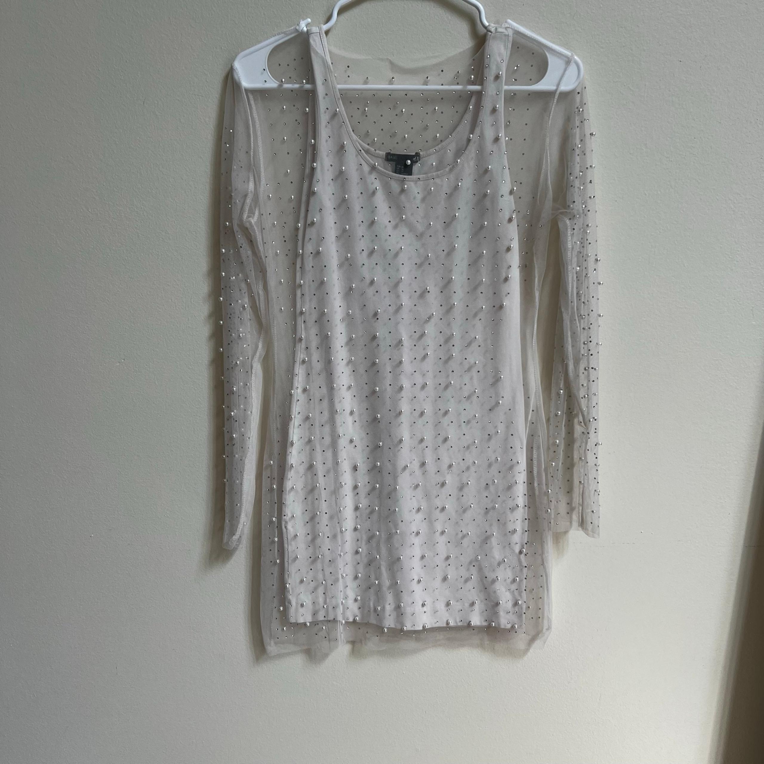 Sparkle and pearl fitted shear dress with cream dress underneath. Women’s XS
