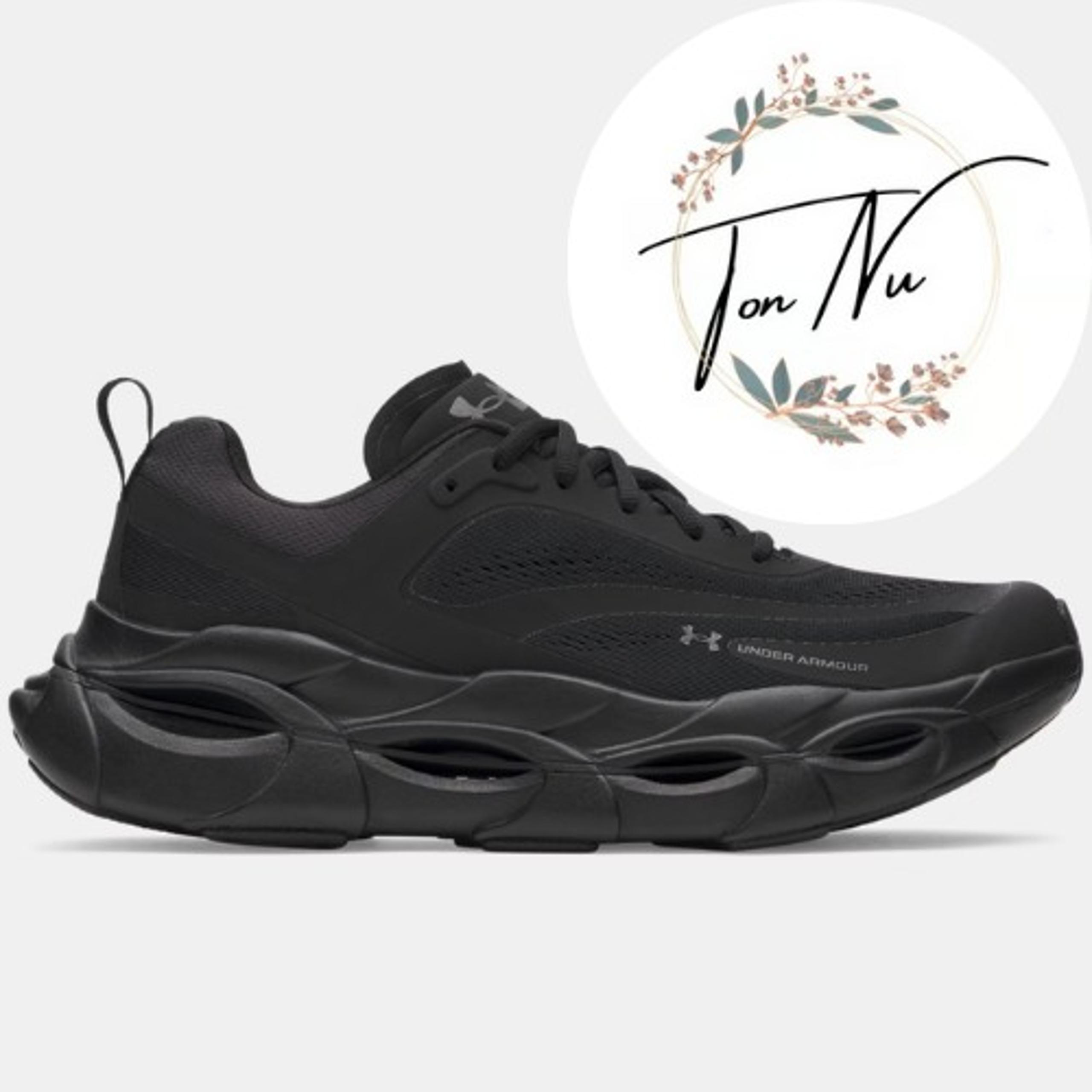 NWT UA Halo Racer Men's Running Shoes , Black/Castlerock-001 Size: 11 UND170 - Under Armour