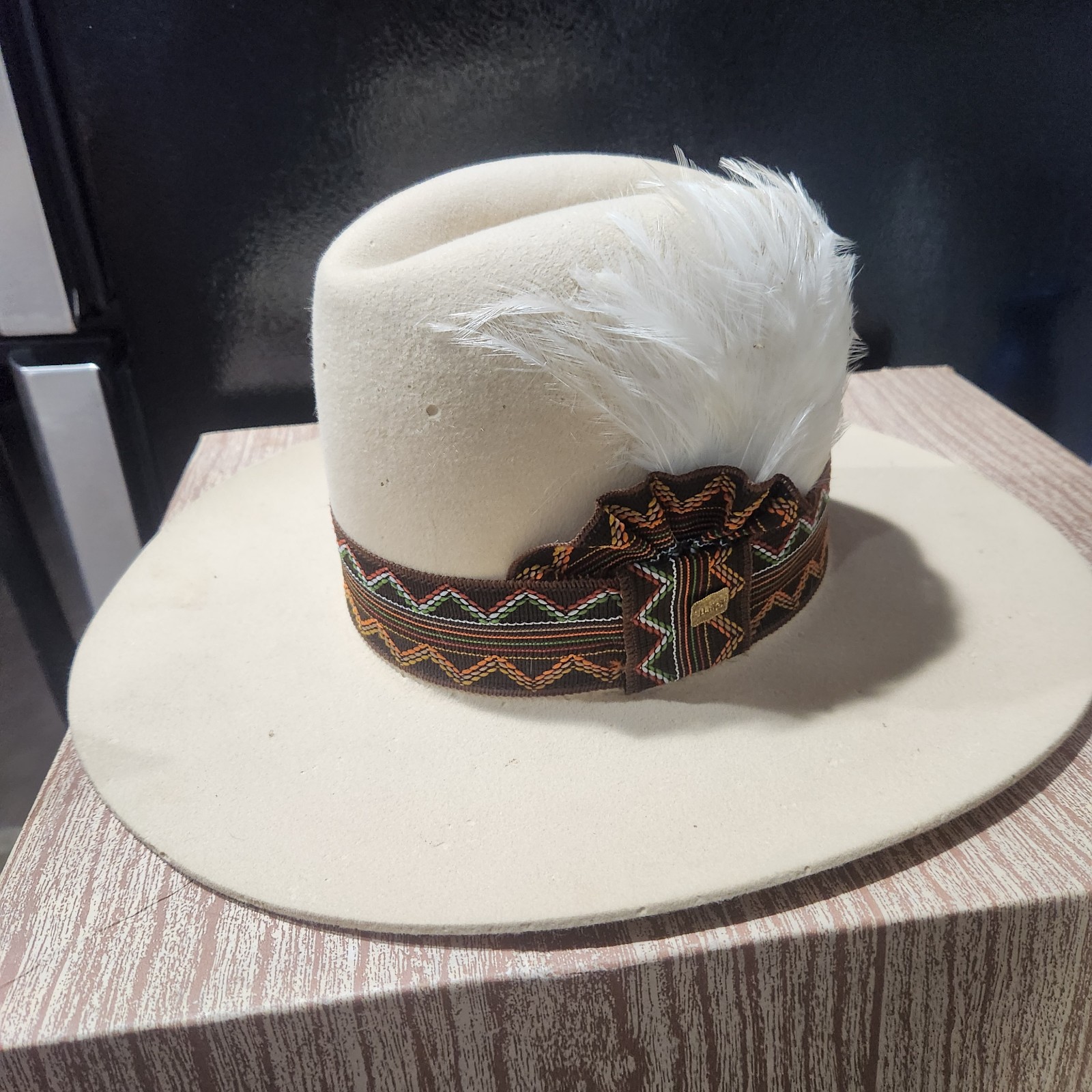 80s Baileys cowgirl tan hat nib hard to find