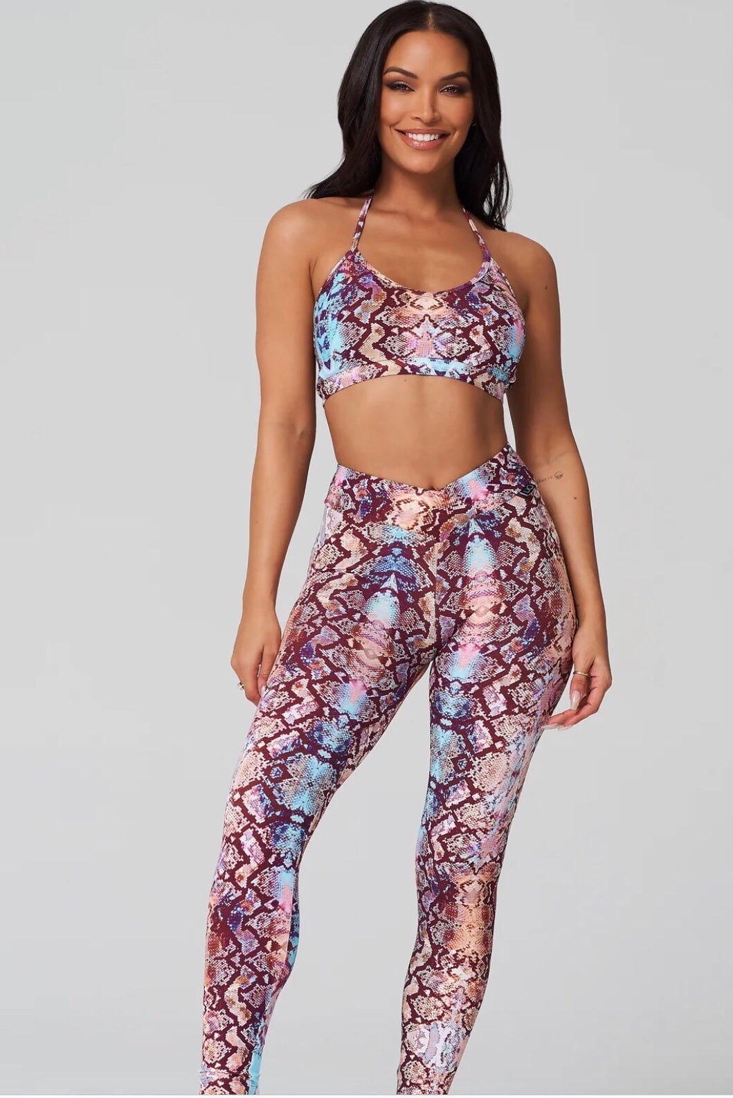 LiCi fit Matching set( leggings and bra) in great condition