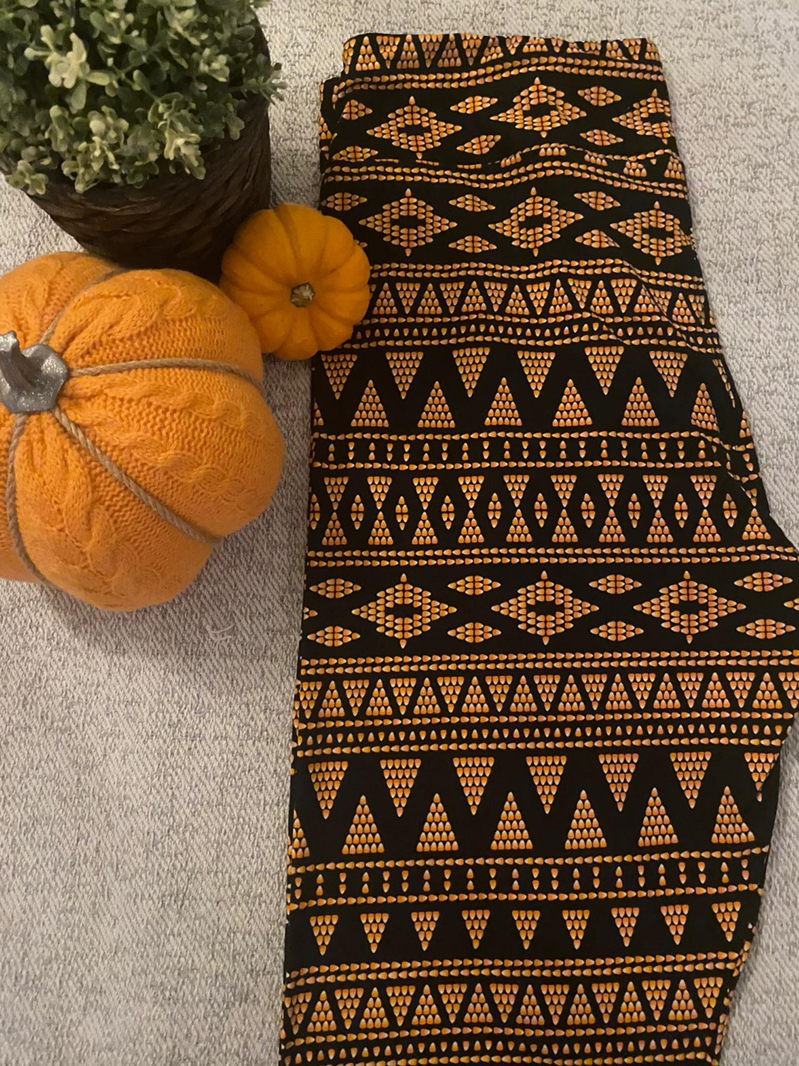 LuLaRoe Candycorn halloween tc2 leggings
